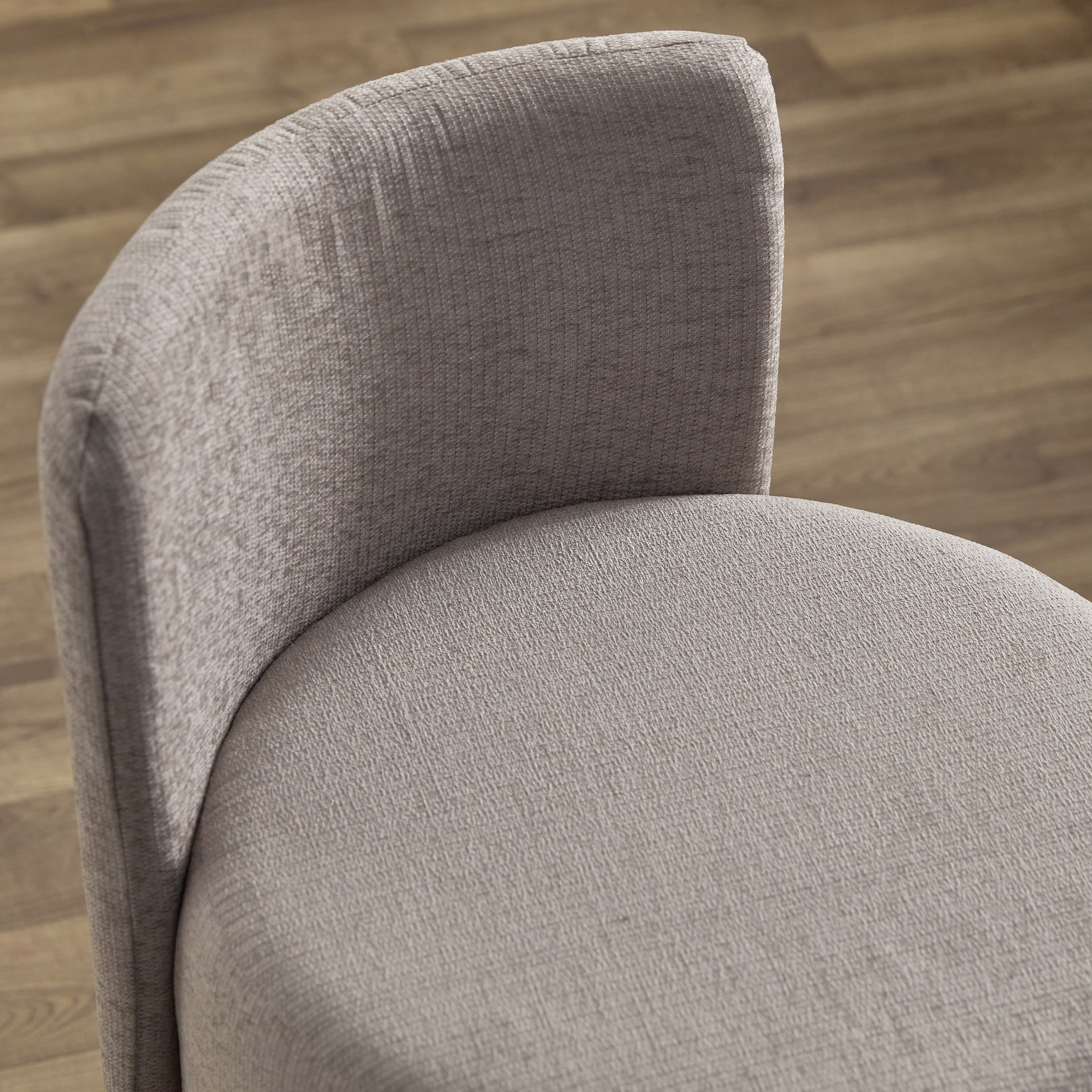 كرسي طاولة تزيين قماشي من بيلا-hbxlivingroom-sofasandarmchairs-ottomansandfootstools-image-4