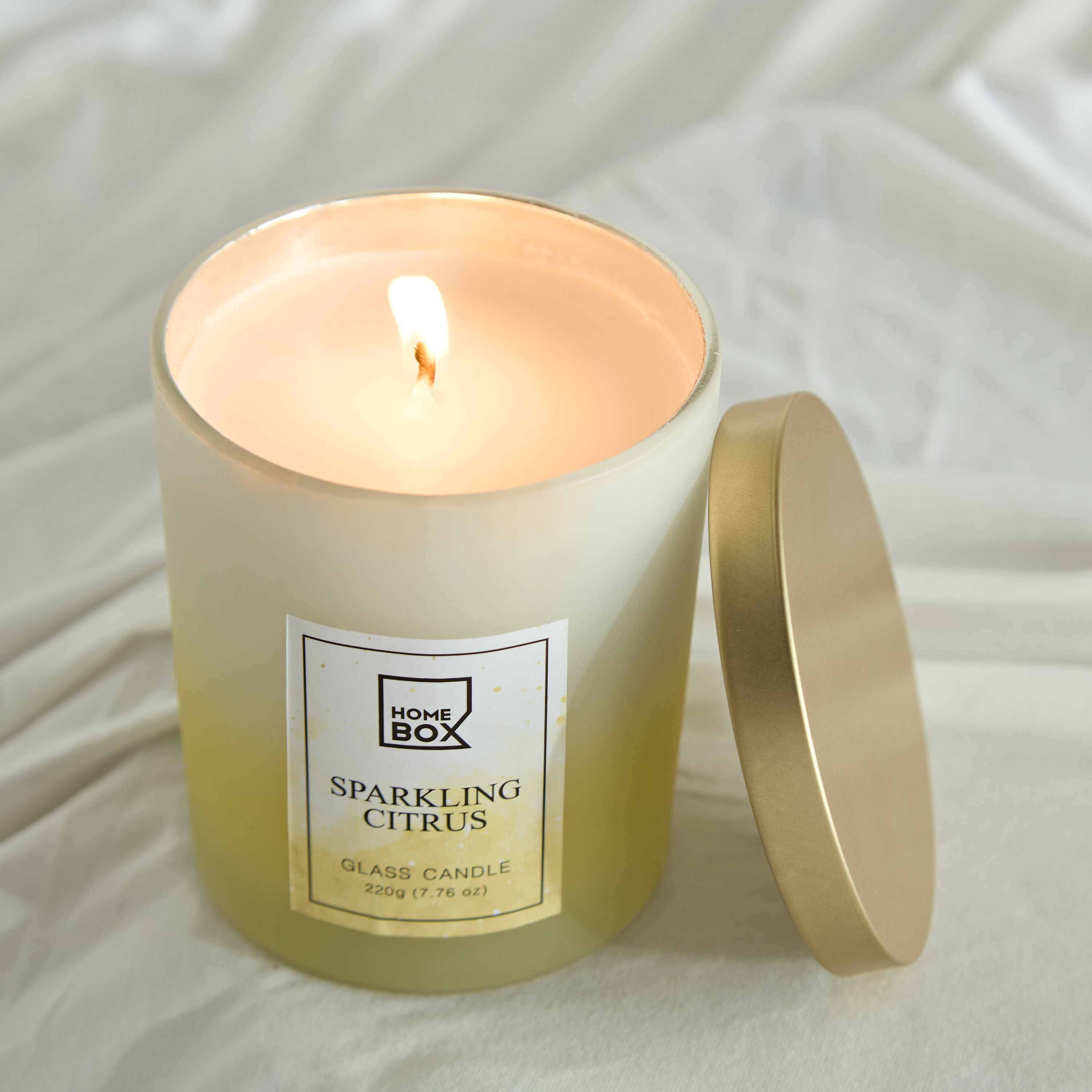 Garden Sparkling Citrus Jar Candle with Lid - 220 gm-hbxlivingroom-decorandaccessories-candles-image-2