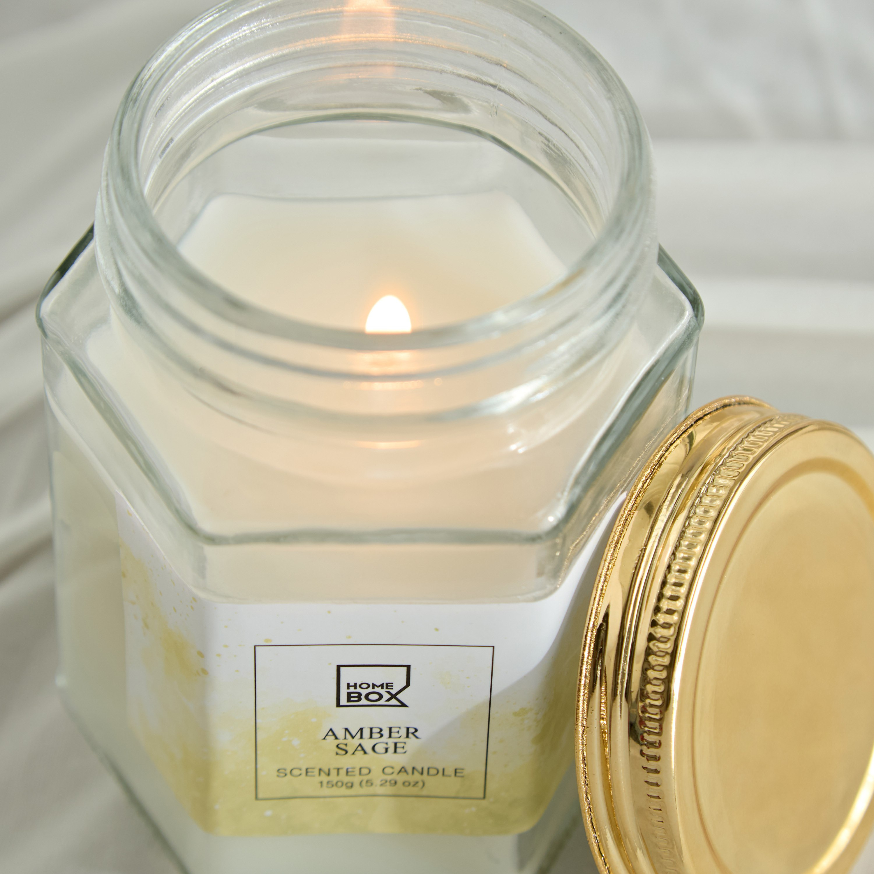 جرة شموع زجاج هيكسا عنبر سيج من جاردن - 150 جم-hbxlivingroom-decorandaccessories-candles-image-2