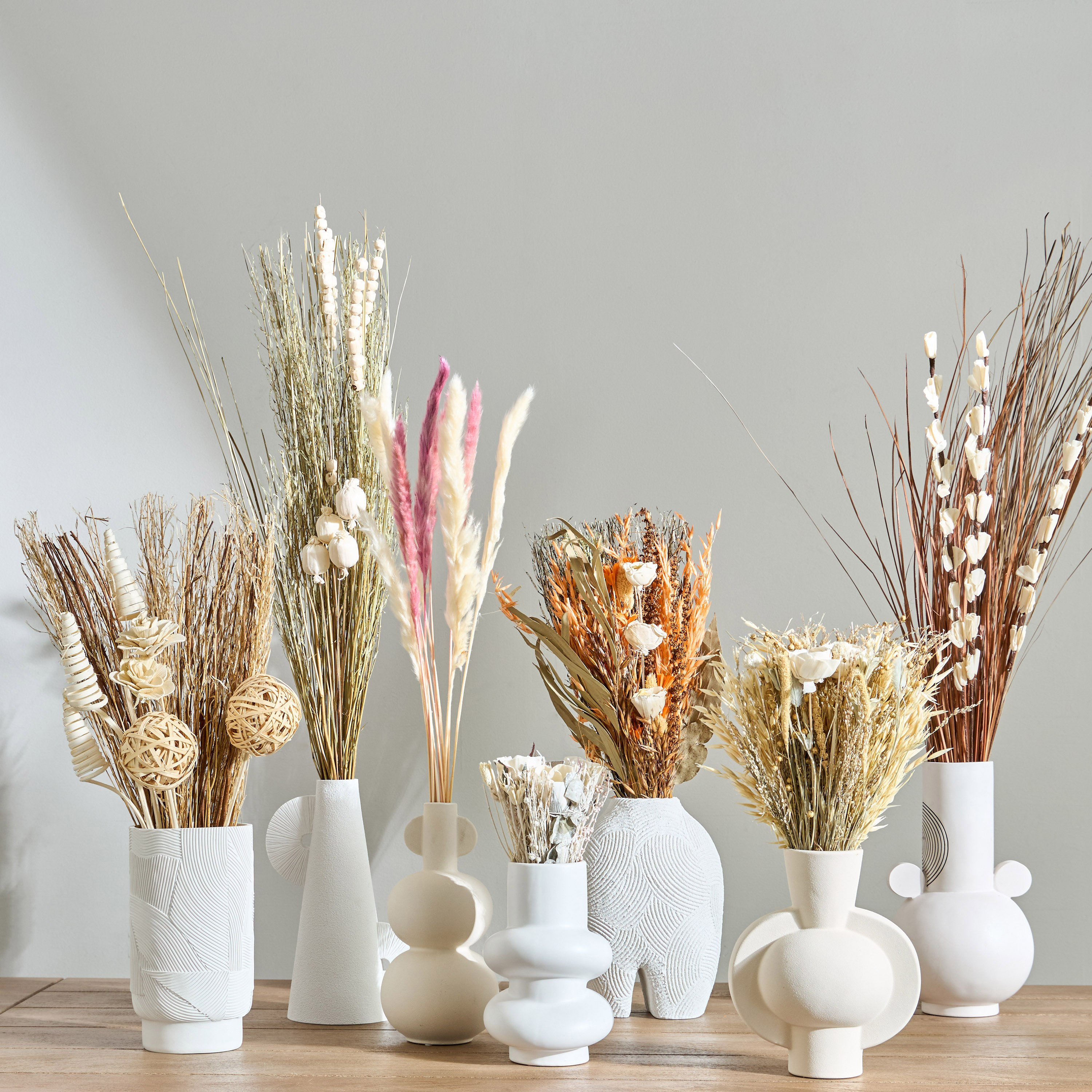 Miley Dried Flower Bouquet with Tissi Grass - 45 cm-hbxdecorandfurnishings-homeaccessories-artificialflowersandplants-image-3