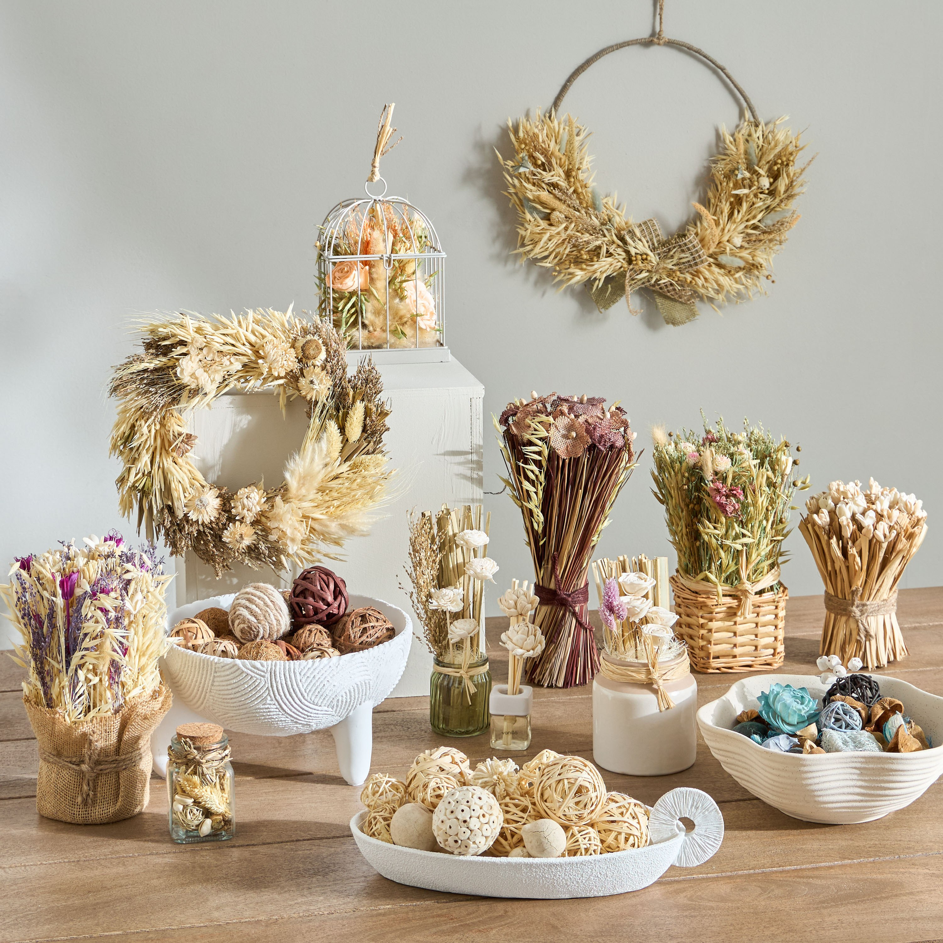 باقة زهور مع وعاء سيراميك من مايلي - 10x10x20 سم-hbxdecorandfurnishings-homeaccessories-artificialflowersandplants-image-3