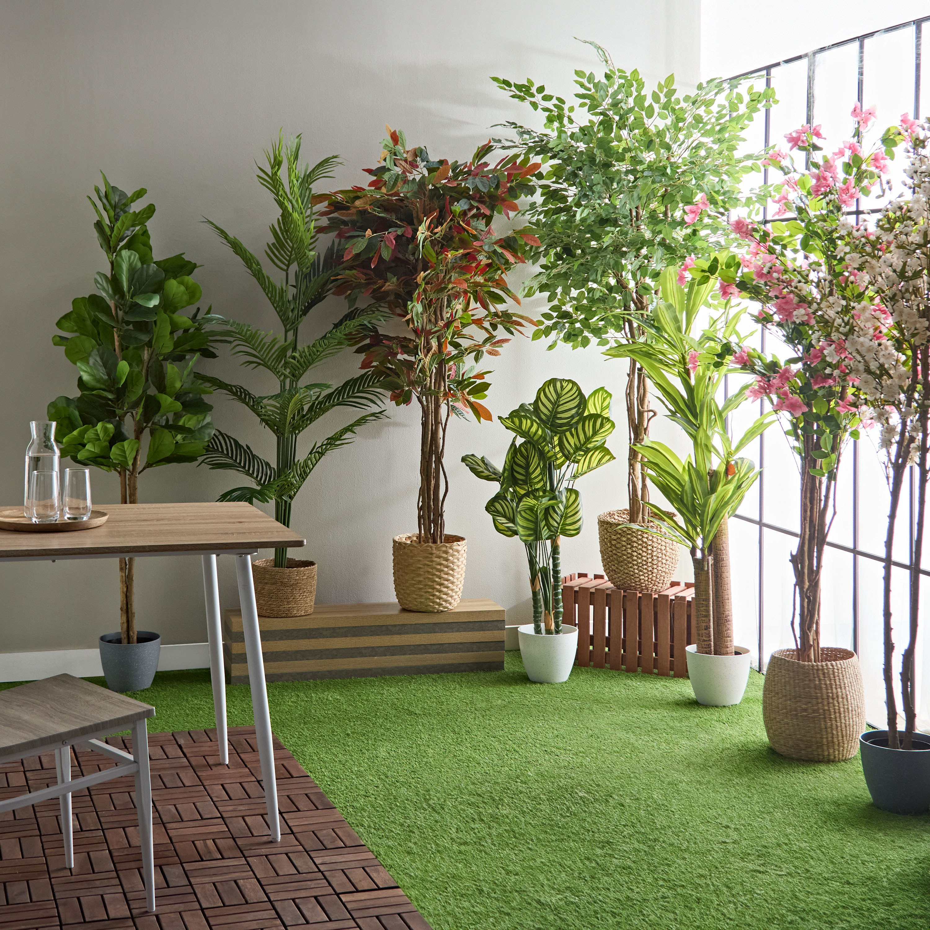 شجرة نخل صناعية من تيودورا - 150 سم-hbxdecorandfurnishings-homeaccessories-artificialflowersandplants-image-4