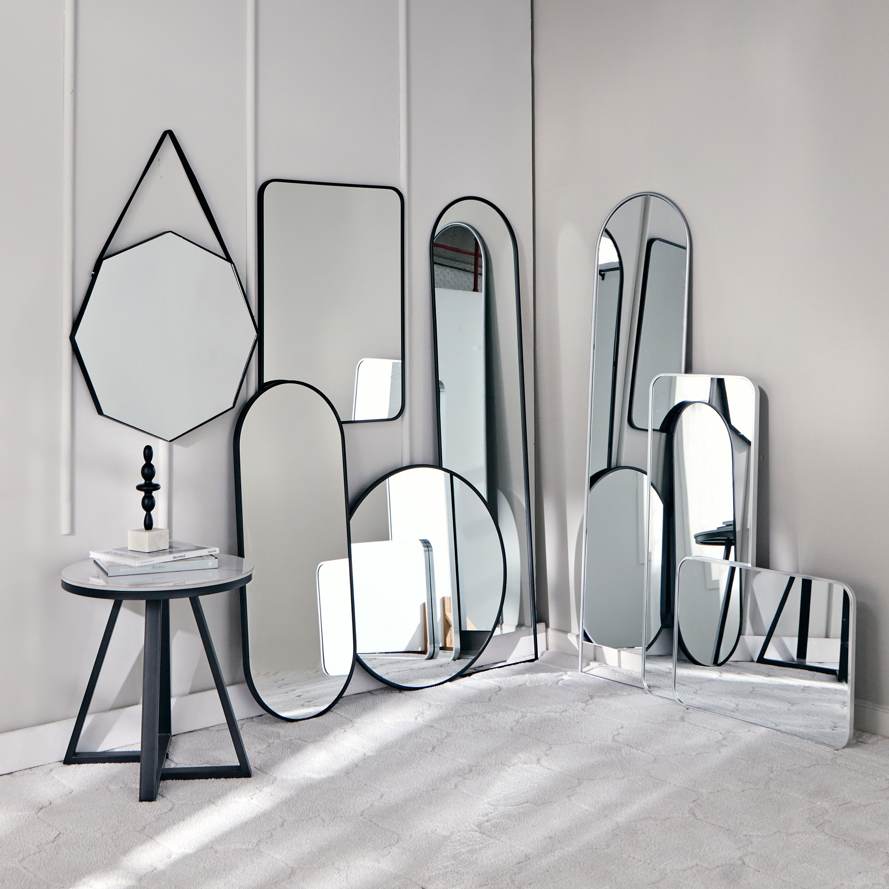 مرآة معدنية من أنجليس - 56x76x2 سم-hbxhomeware-hbxdecorandfurnishings-image-4