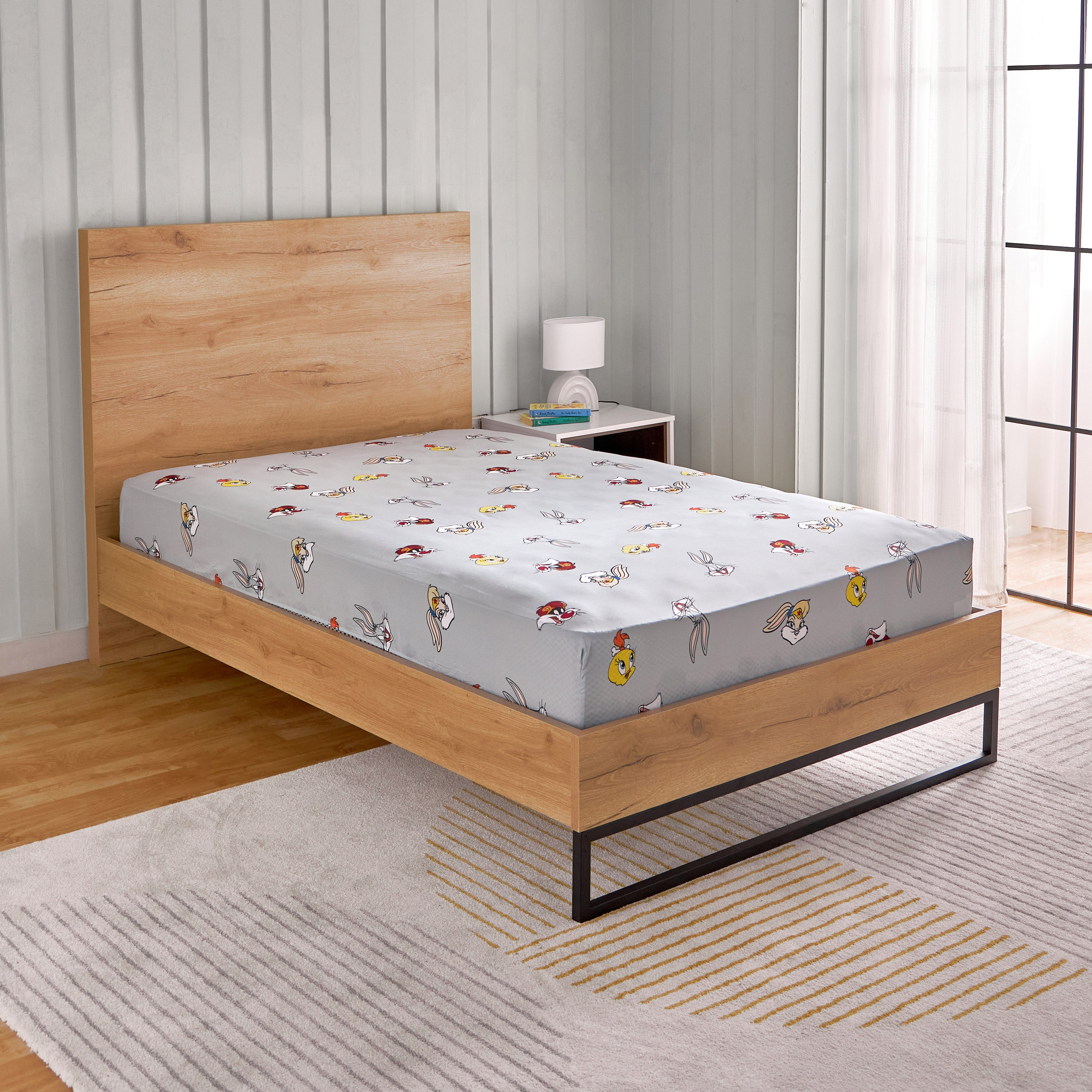 شرشف مطاطي توين من لوني تونز - 120x200+25 سم-hbxhomeware-hbxkidsandyouth-image-1