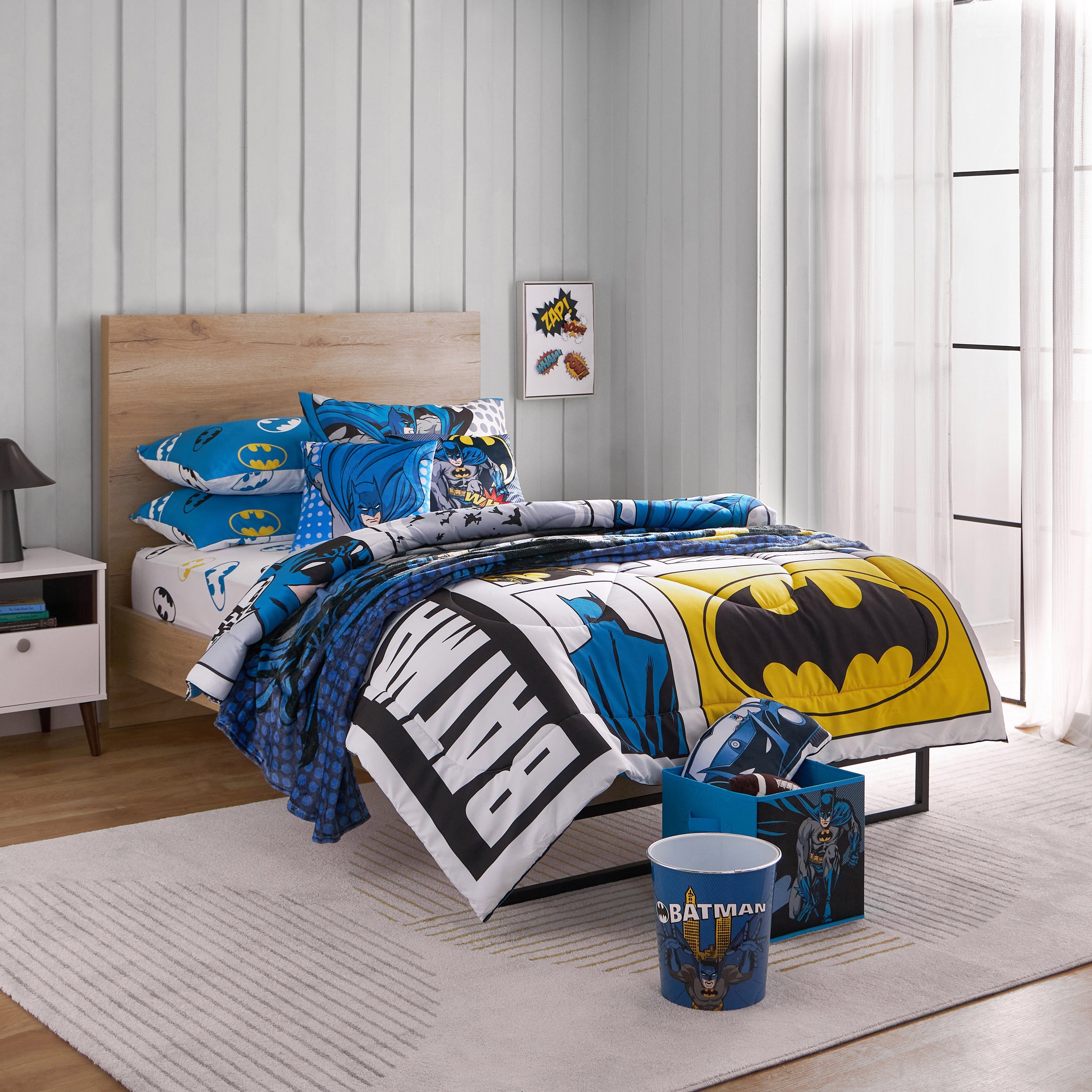 Buy Batman 2 Piece Twin Comforter Set 160x220 cm Online in UAE Homebox