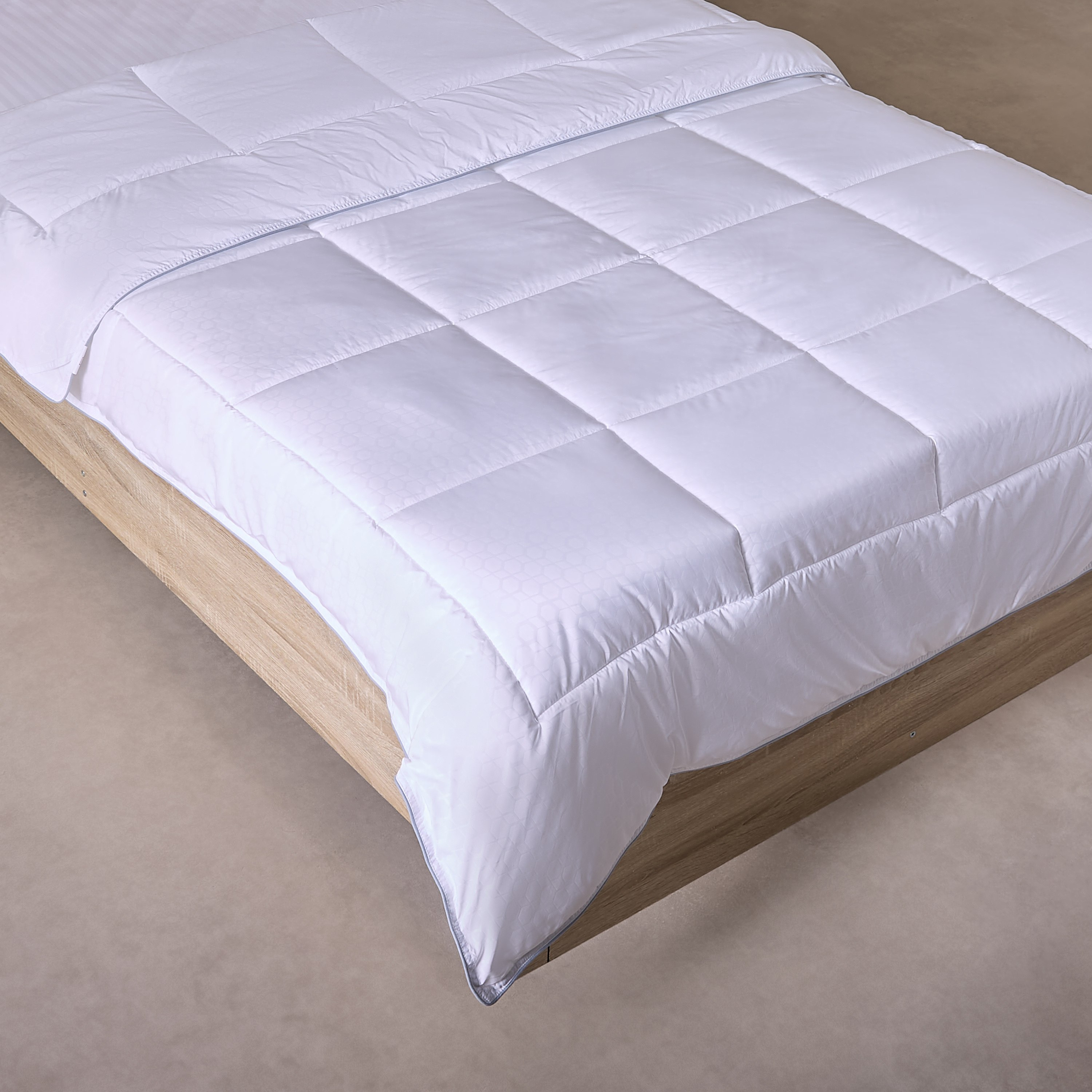 PureShield Twin Antimicrobial MicroGel Duvet - 150x220 cm-hbxdecorandfurnishings-bedding-duvetsandpillows-image-3