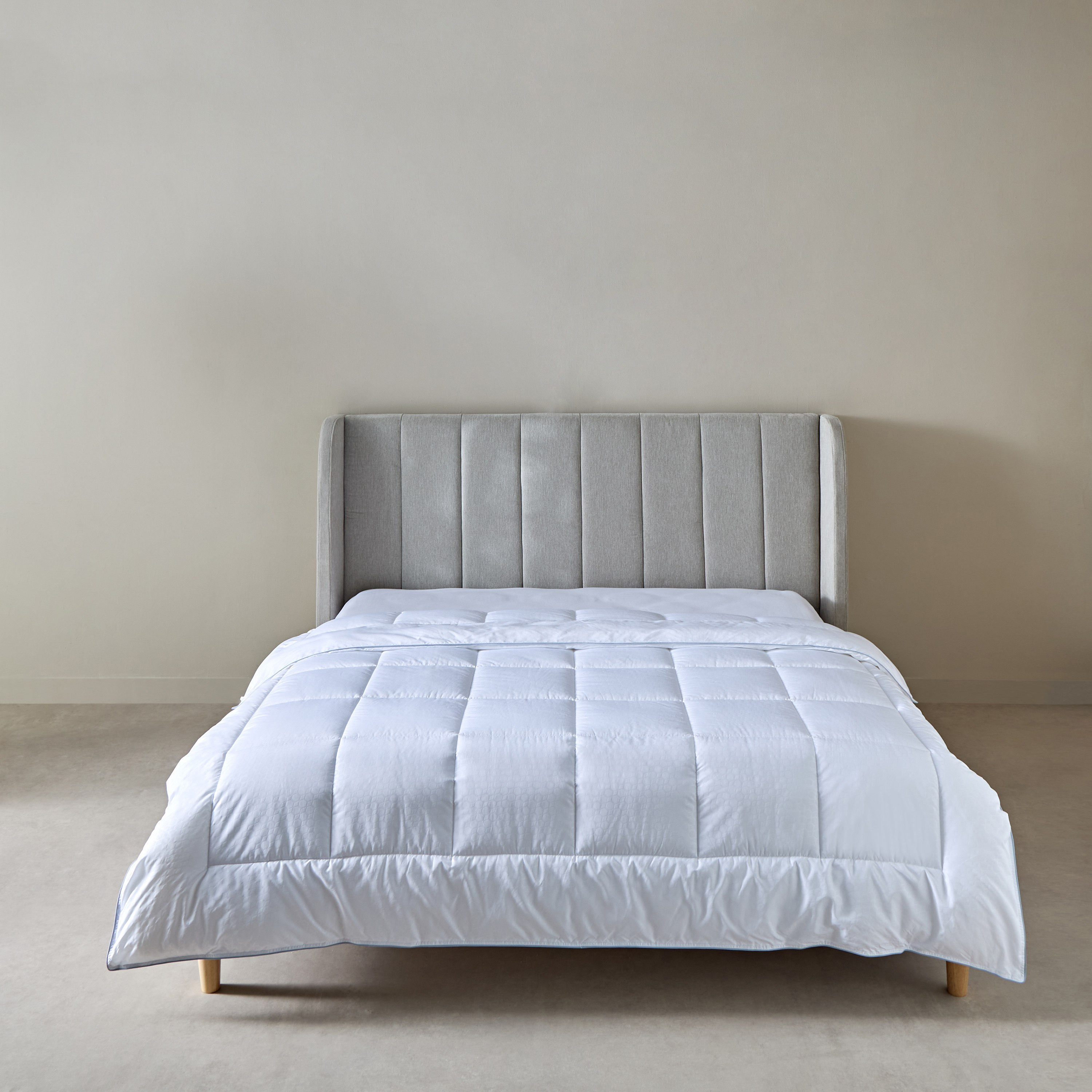 لحاف كينج ميكروجل مضاد للميكروبات من بيور شيلد - 220x220 سم-hbxhomeware-hbxbedroom-image-2