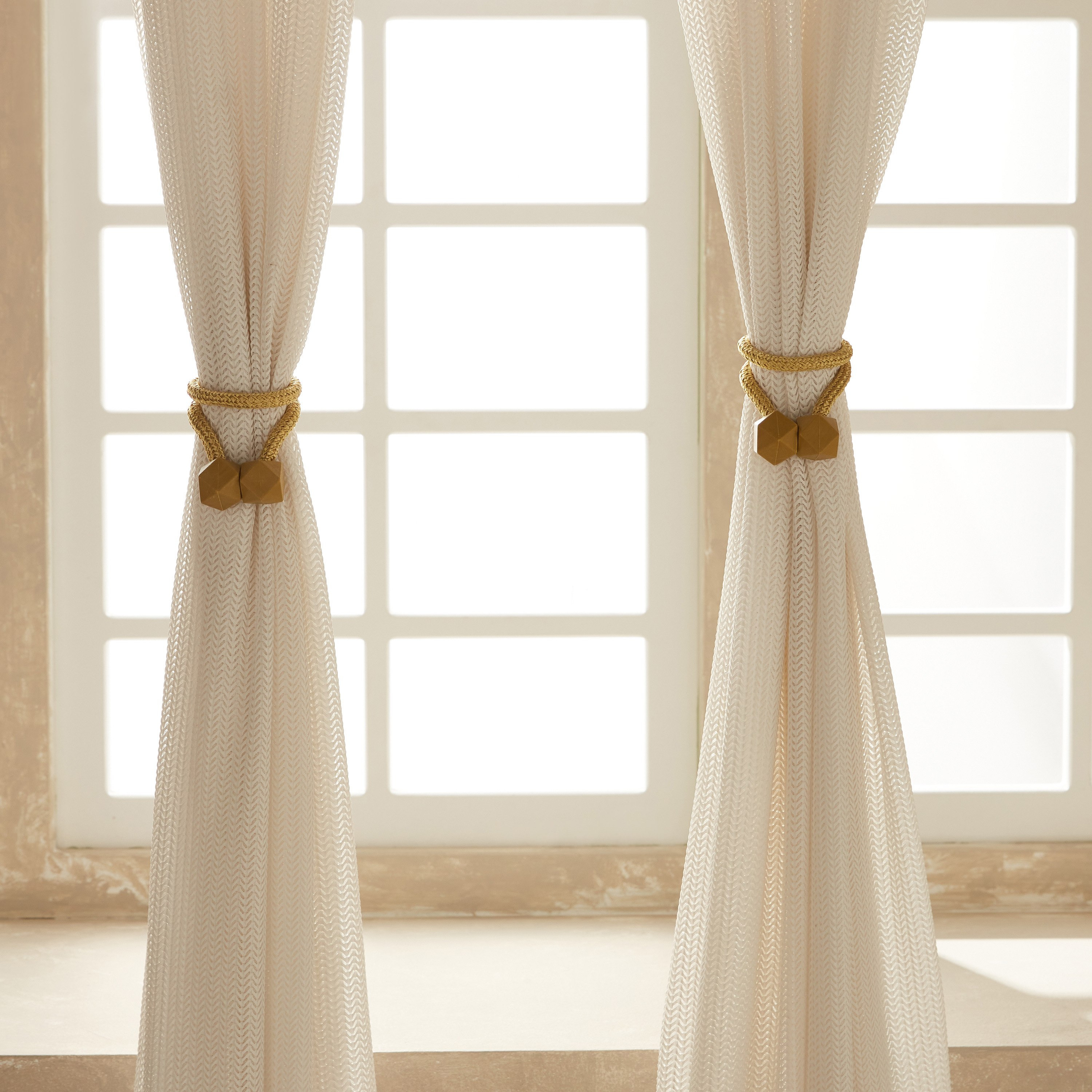 مثبّت ستائر إميلي من دازل - طقم قطعتين-hbxhomeware-hbxdecorandfurnishings-image-1