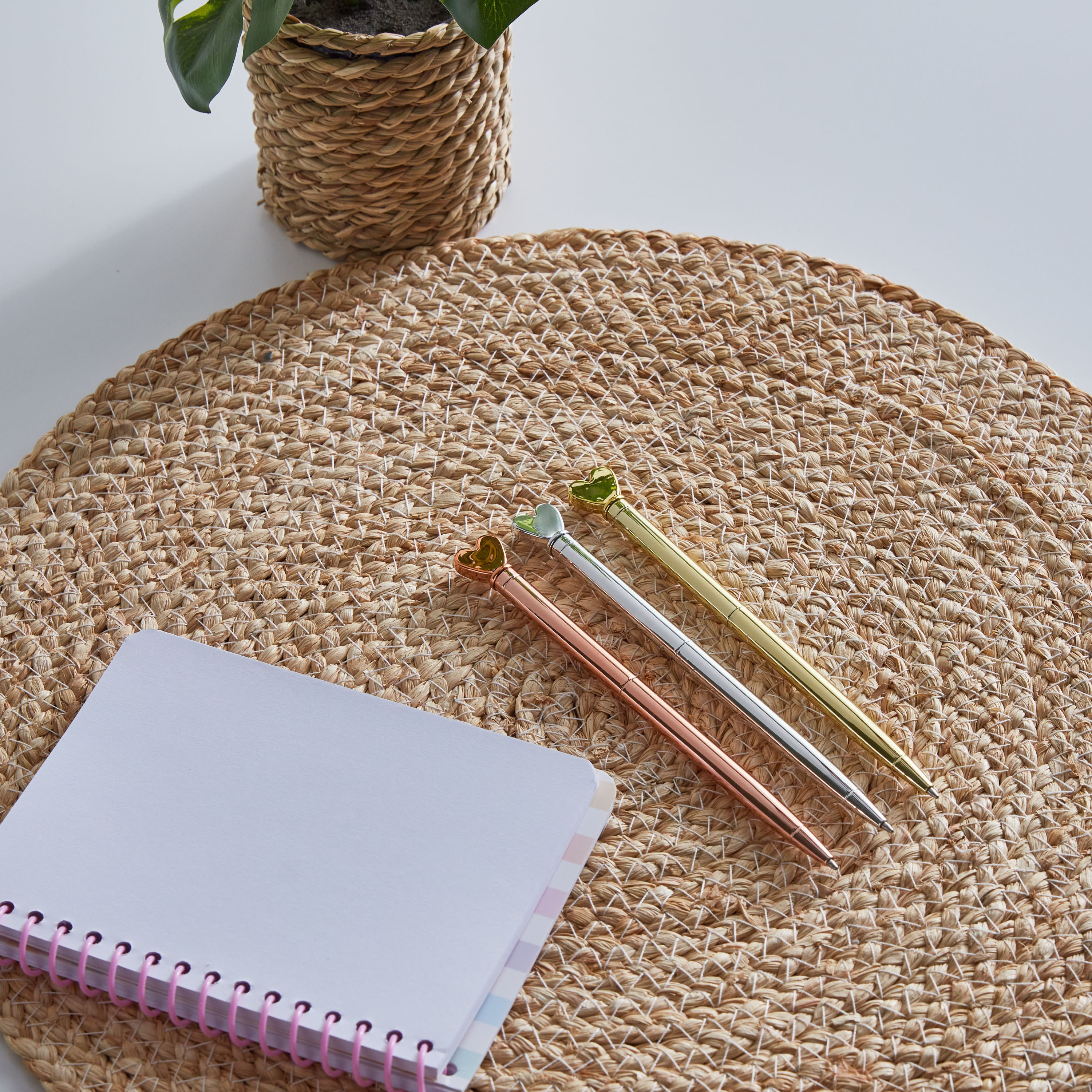 Daisy Field Glitter Pen - Set of 3-hbxkidsandyouth-playroom-stationery-image-4