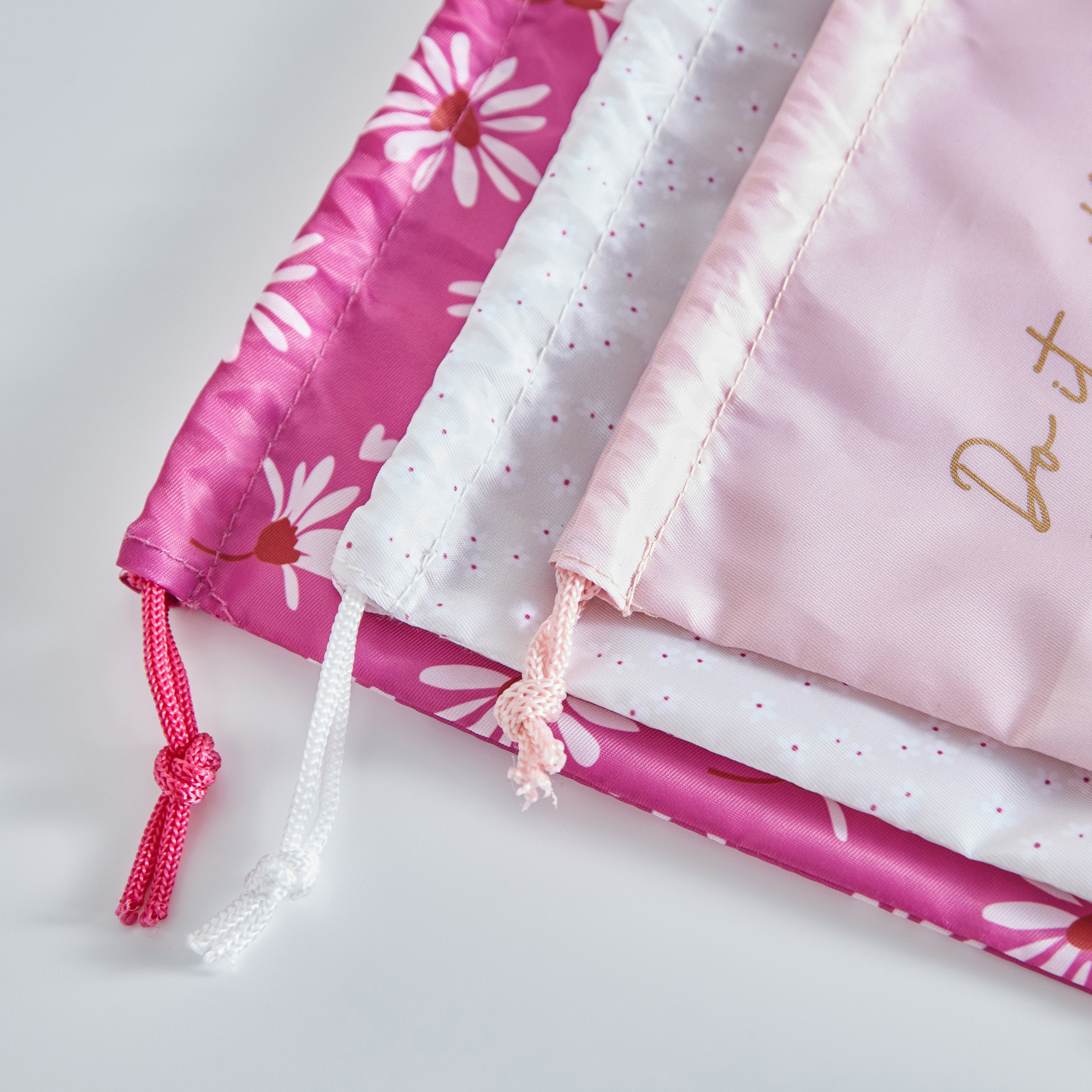 شنطة مبطنة من ديزي فيلد - مجموعة من 3 قطع-hbxkidsandyouth-playroom-stationery-image-2