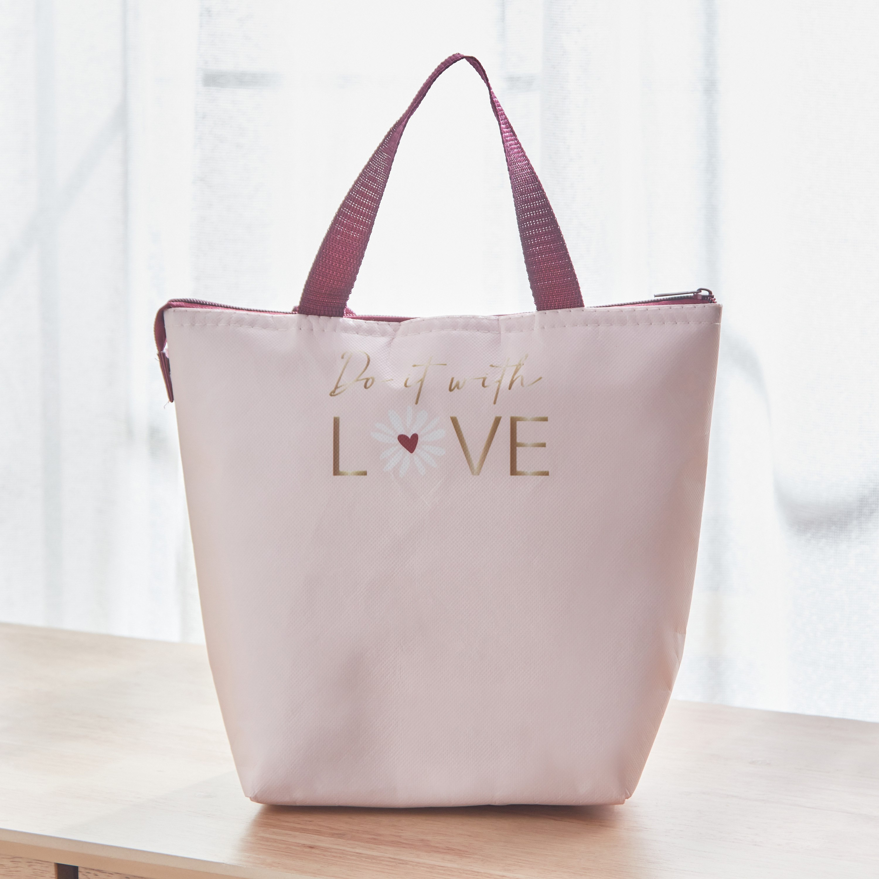 Daisy Field Lunch Tote-hbxkidsandyouth-playroom-stationery-image-1