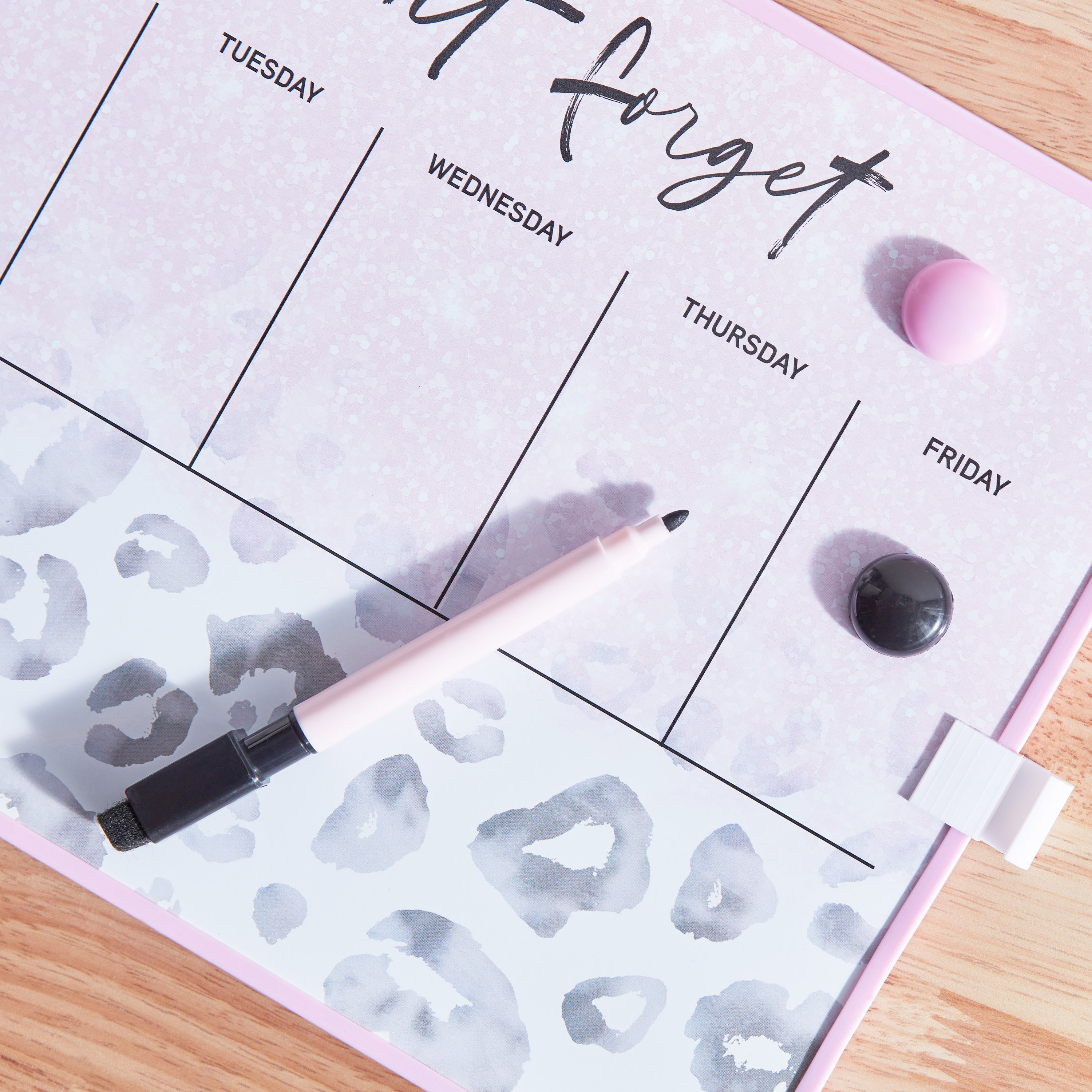 Wild Glam Weekly Magnetic Erase Board-hbxkidsandyouth-playroom-stationery-image-3