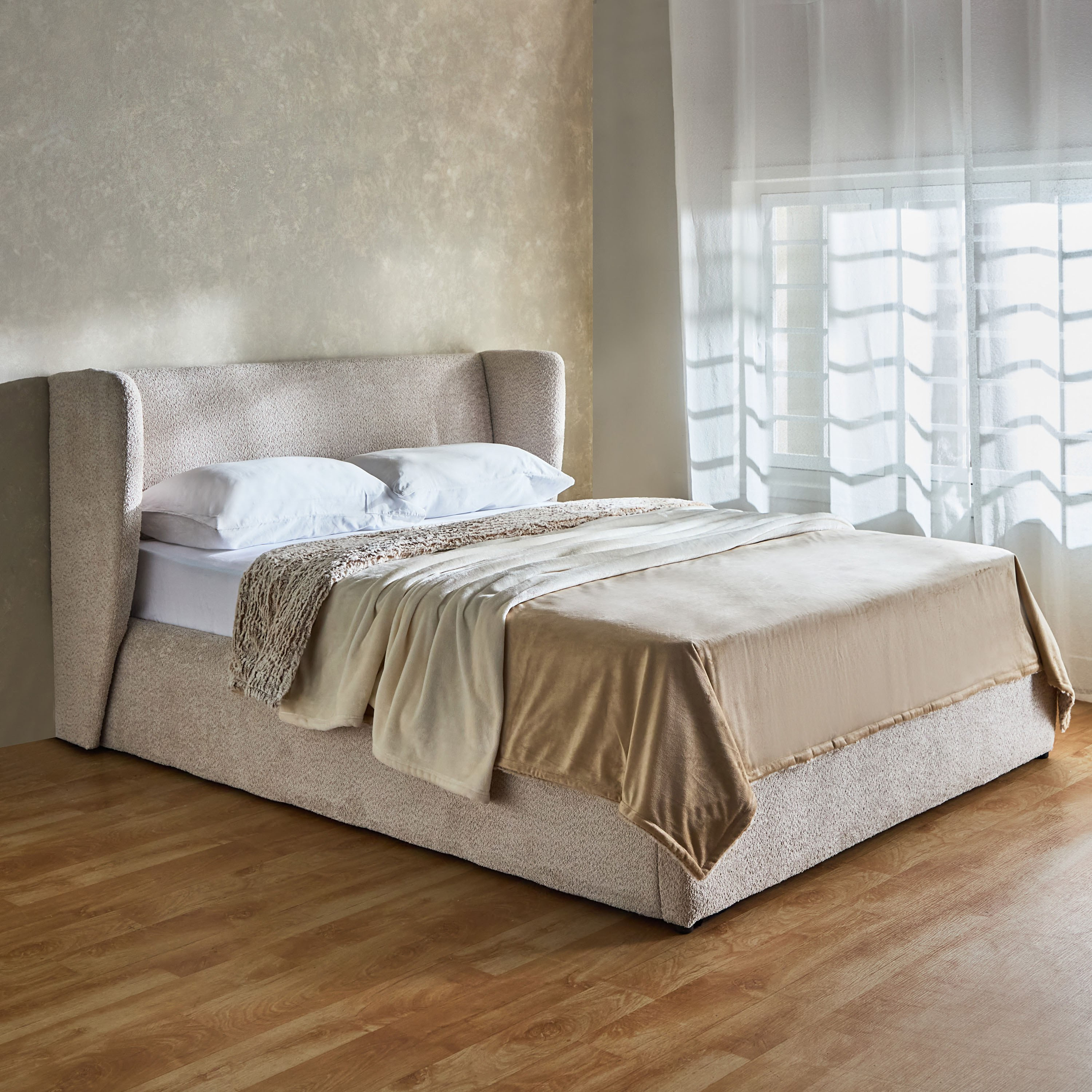 سرير كوين منجد بمساحة تخزين هيدروليكية من بيرل - 150x200 سم-hbxbedroom-bedsandbedsets-beds-queen-image-1