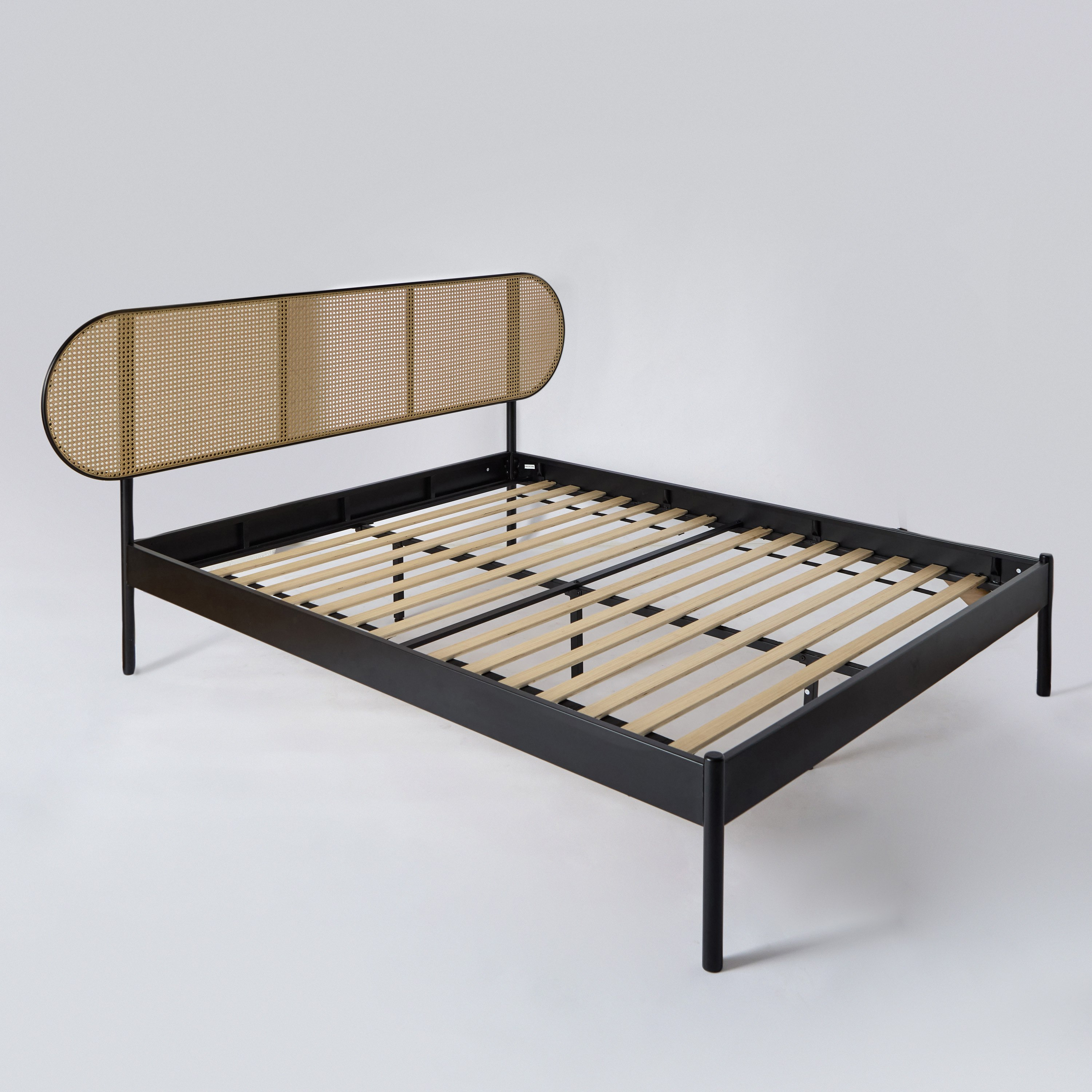 سرير كينج معدني روطان - أوربان كان من موڤو - 180×200 سم-hbxfurniture-bedsandbedsets-beds-king-image-11