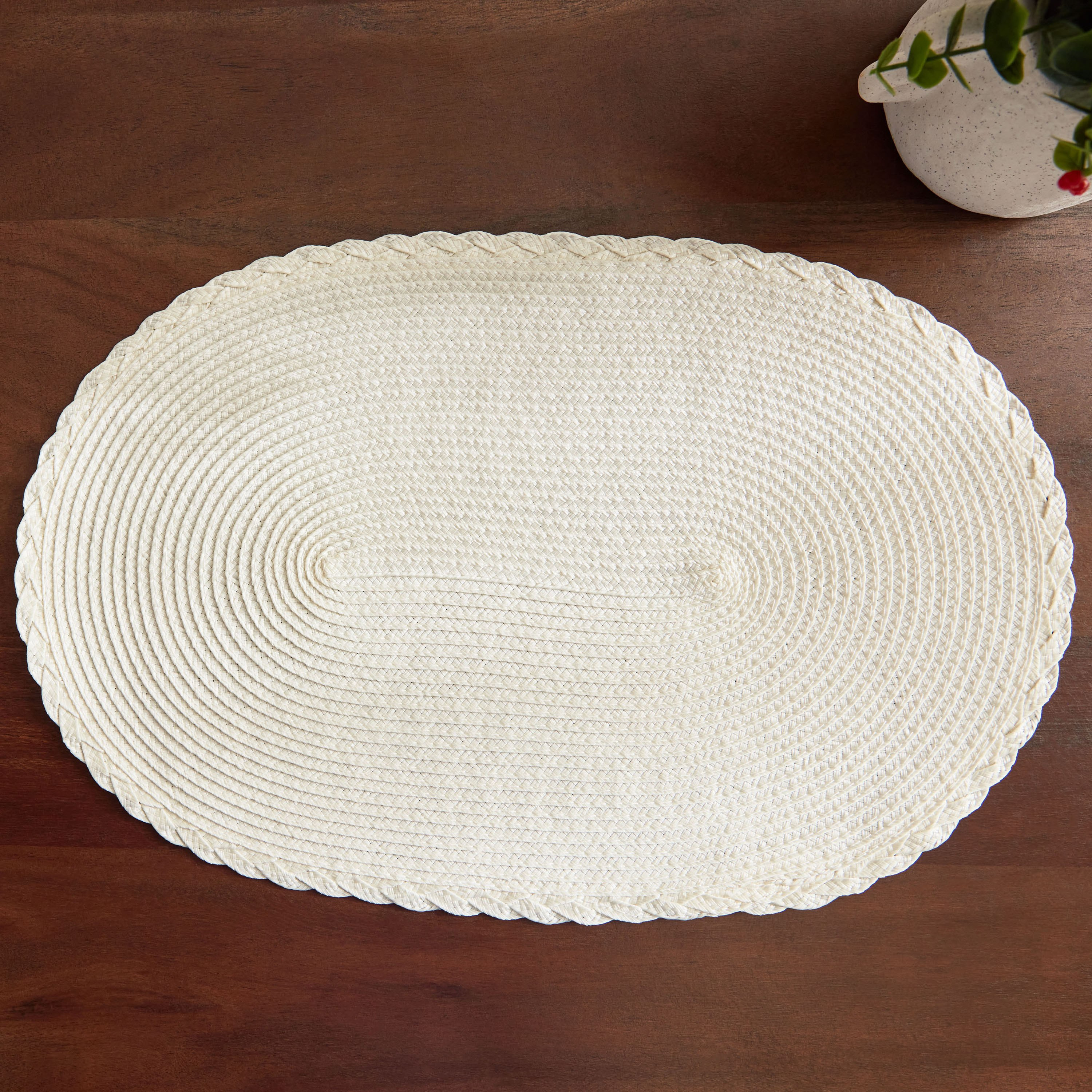 Miso Oval Polypropylene Placemat - 30x45 cm-hbxdecorandfurnishings-homefurnishings-tablelinens-image-2