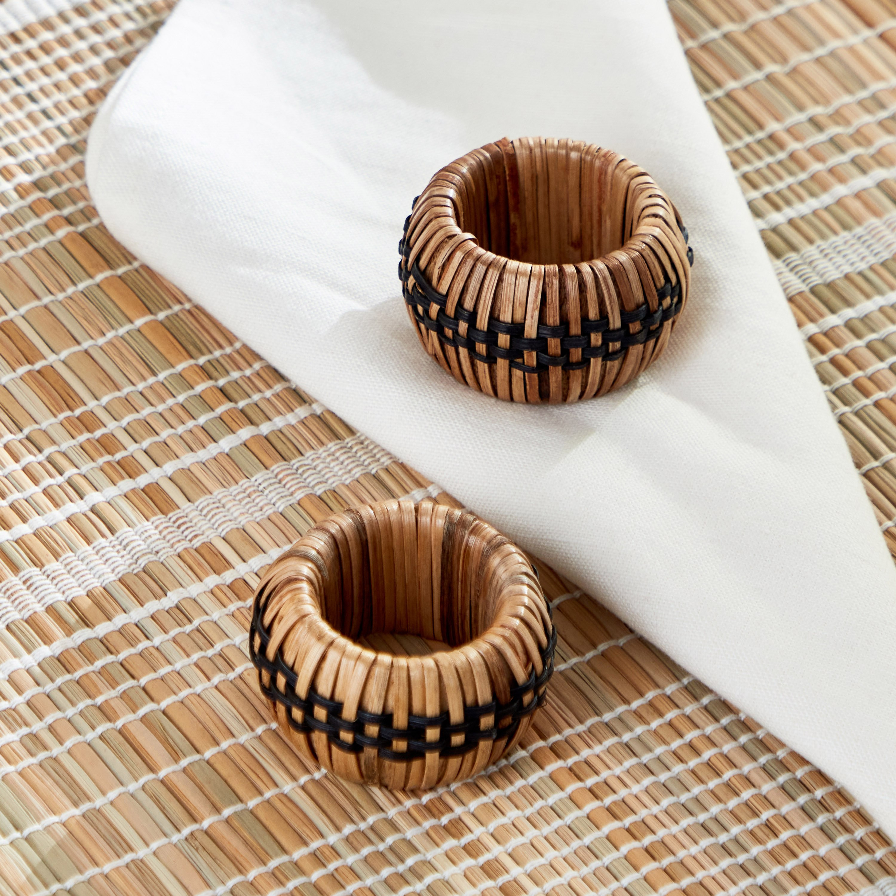 طقم حلقات مناديل من الخشب والروطان قطعتين من فيجيل - 5 سم-hbxdecorandfurnishings-homefurnishings-tablelinens-image-3