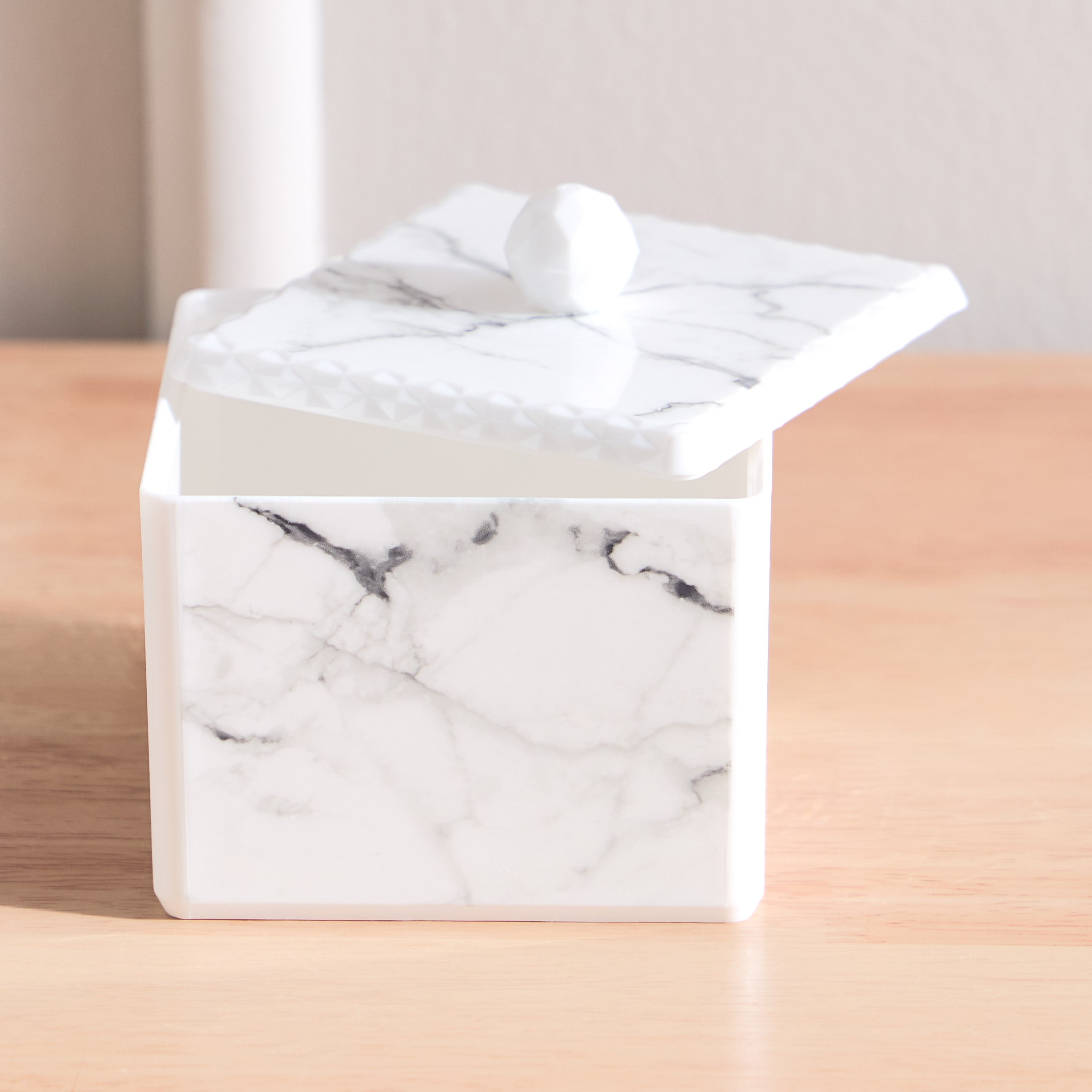 علبة قطن رخام - 9.5x9.5x9 سم-hbxhomeware-bathandlaundry-tissueboxesandcottonjars-image-2