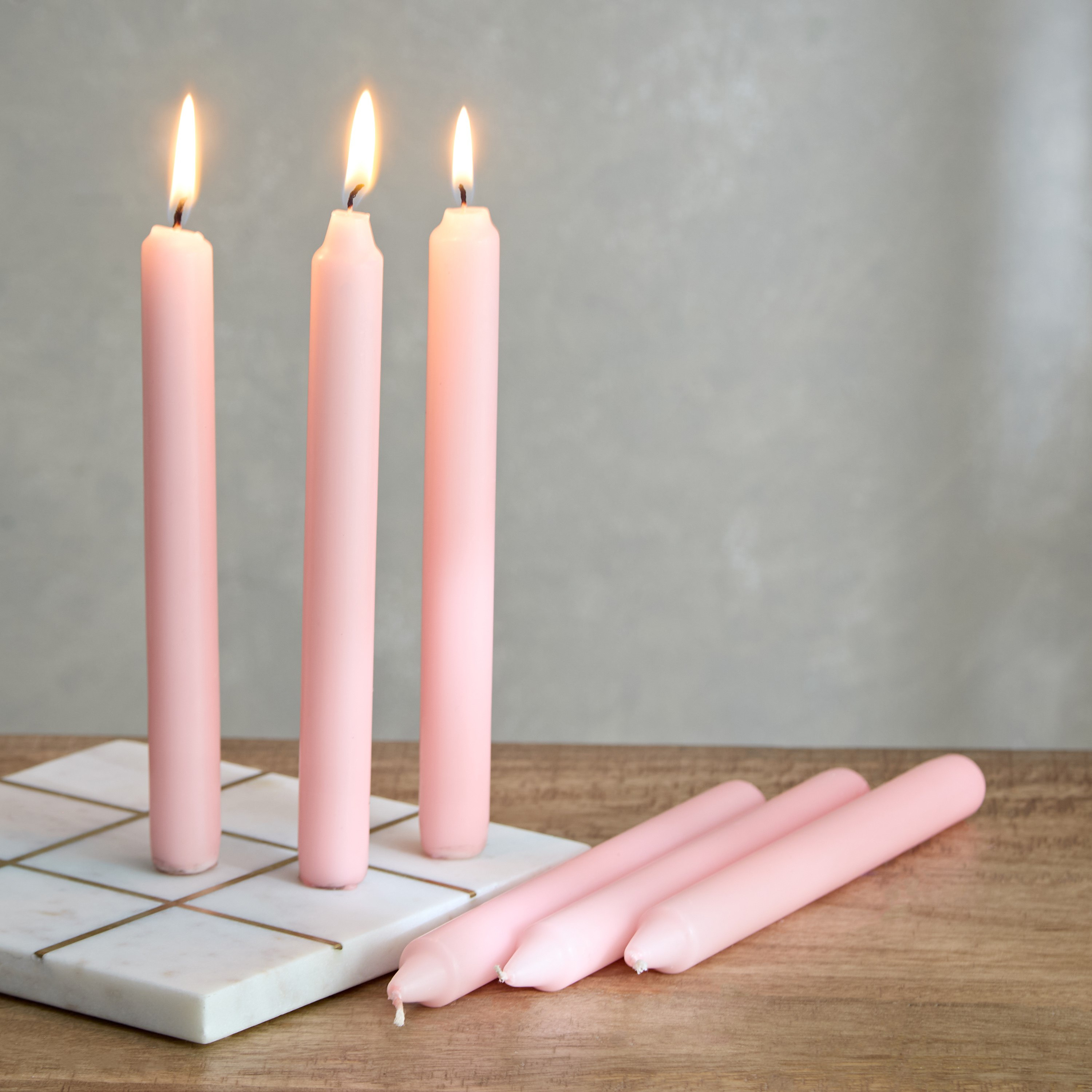 طقم شموع عشاء مضغوطة 6 قطع روز جاردن من قارا - 55 جم-hbxlivingroom-decorandaccessories-candles-image-2