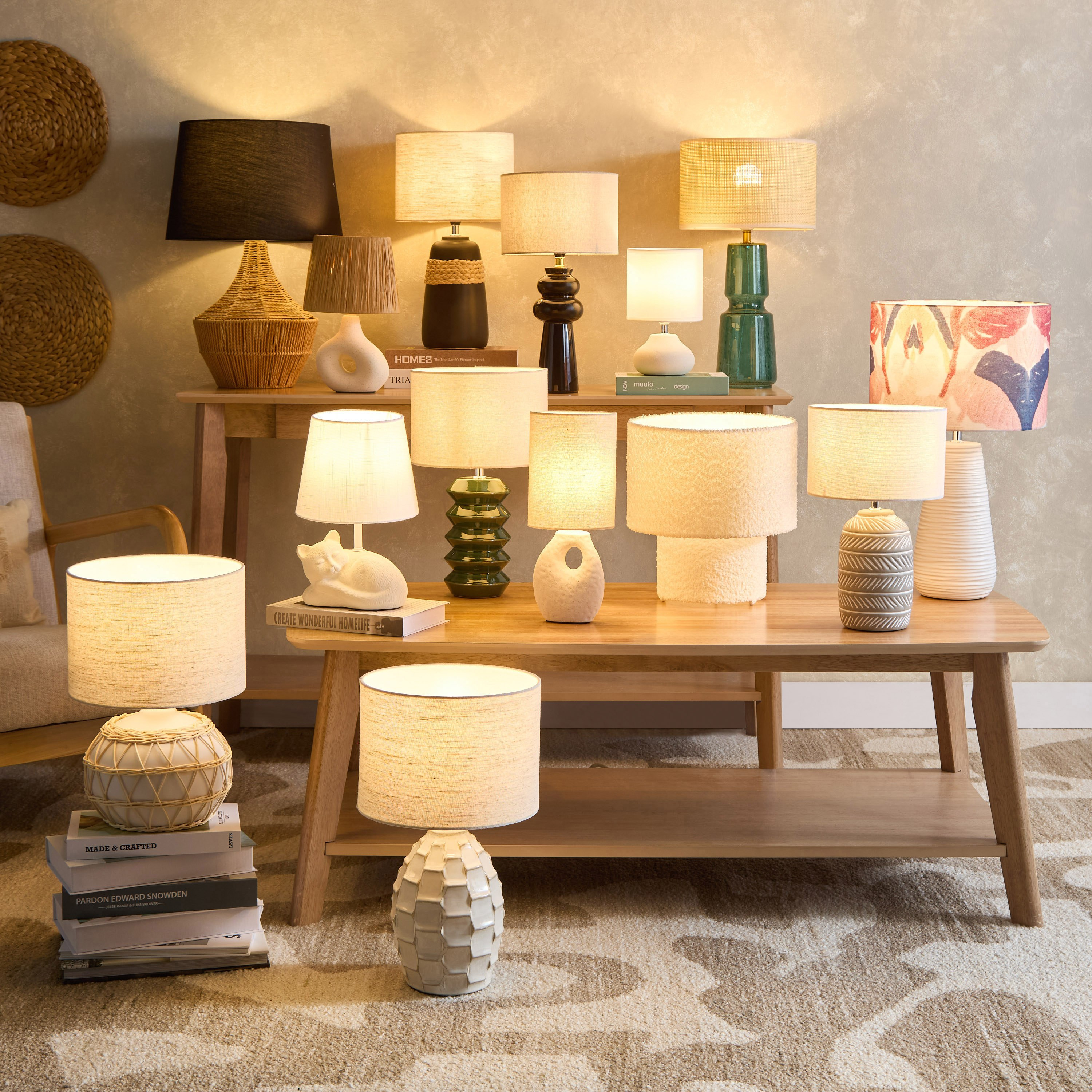 مصباح طاولة بقاعدة سيراميك وغطاء بطبعات زهور من أميلي - 50 سم-hbxbedroom-lighting-tablelamps-image-5