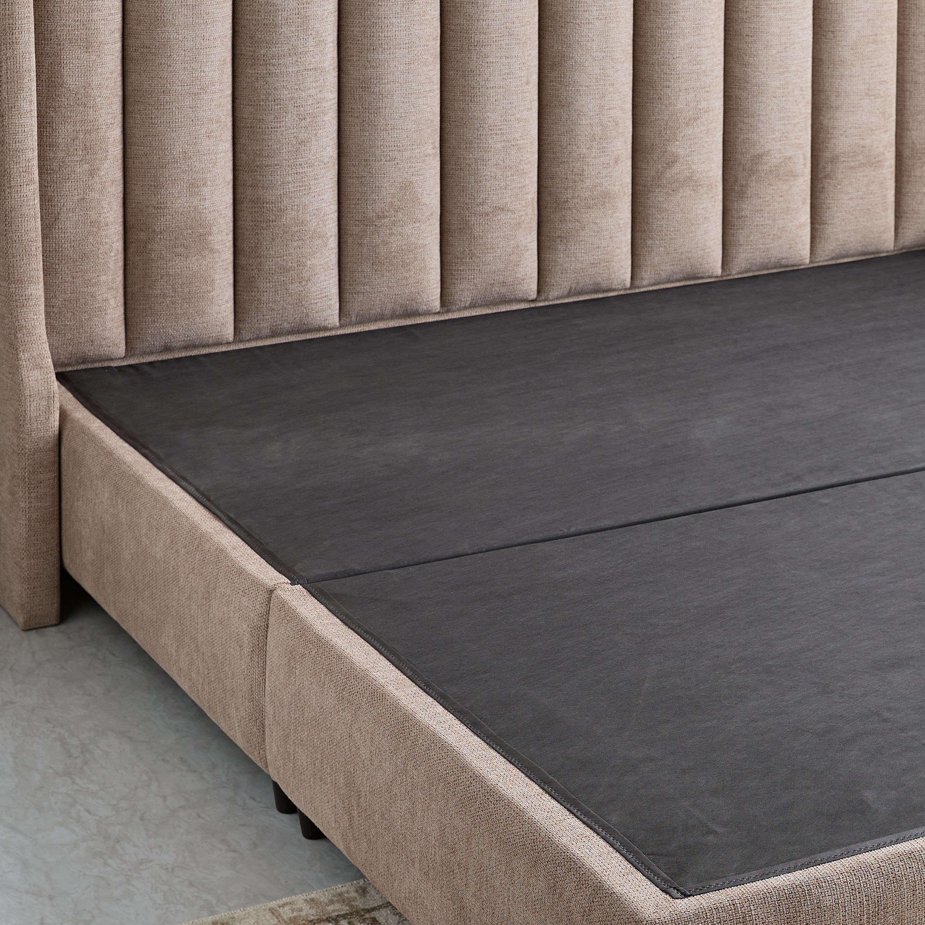 سرير كينج منجد من ماين لويس - 180x200 سم-hbxfurniture-bedsandbedsets-beds-king-image-5