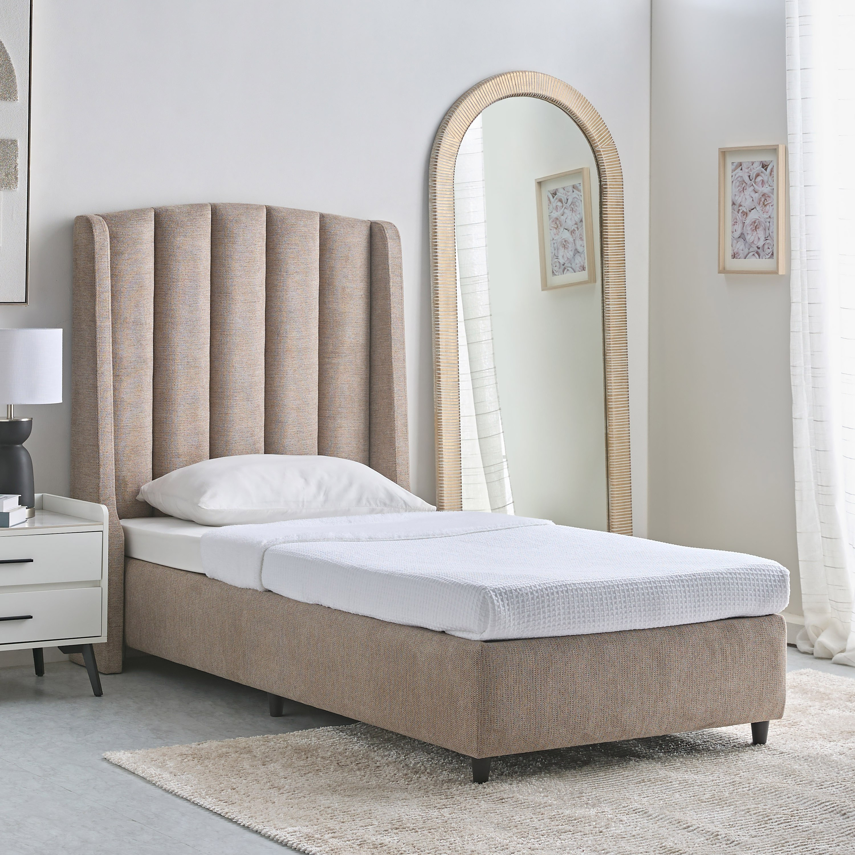 سرير فردي منجد من مين لويس - 90x200 سم-hbxkidsandyouth-bedsandbedsets-beds-single-image-1