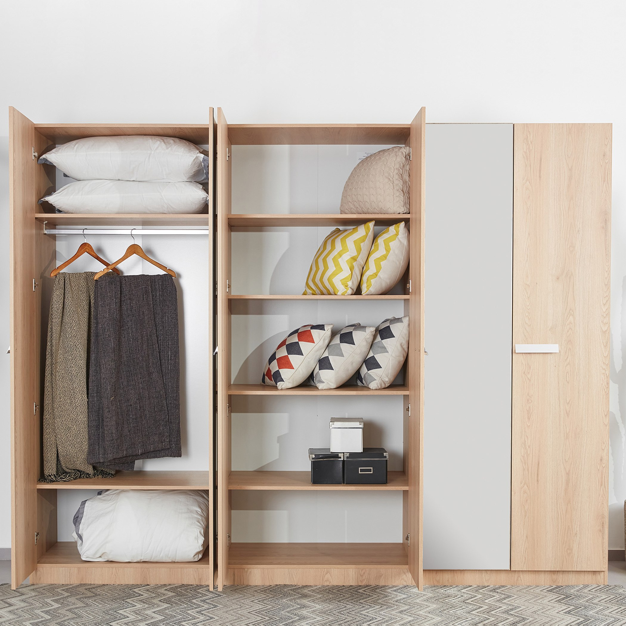 خزانة ملابس 6 أبواب مع مرآة من أدمونتون-hbxfurniture-wardrobes-image-5