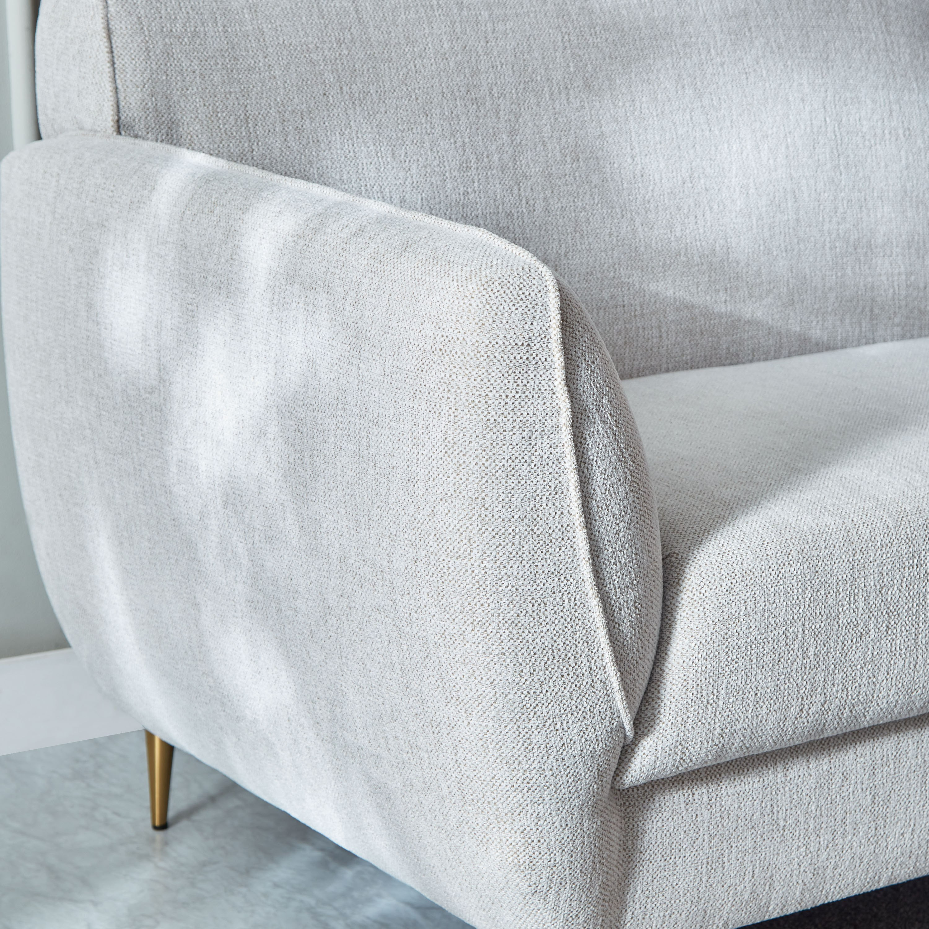 كنبة قماش بـ 3 مقاعد ووسادتين من تيهاني إن إكس تي-hbxlivingroom-sofasandarmchairs-sofas-image-6