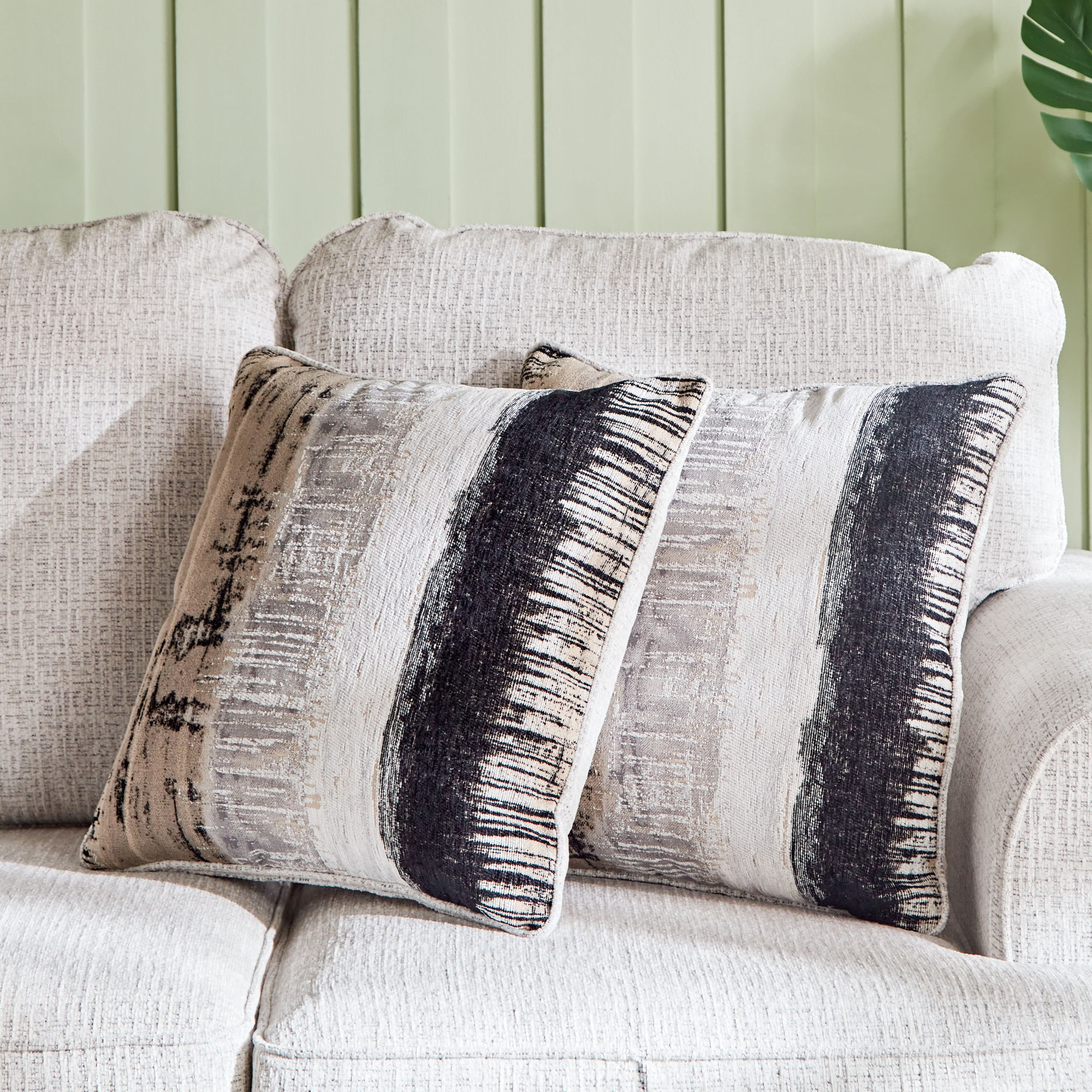 كنبة قماش بمقعدين ووسادتين إن إكس تي من دوناتيلا-hbxlivingroom-sofasandarmchairs-sofas-image-4