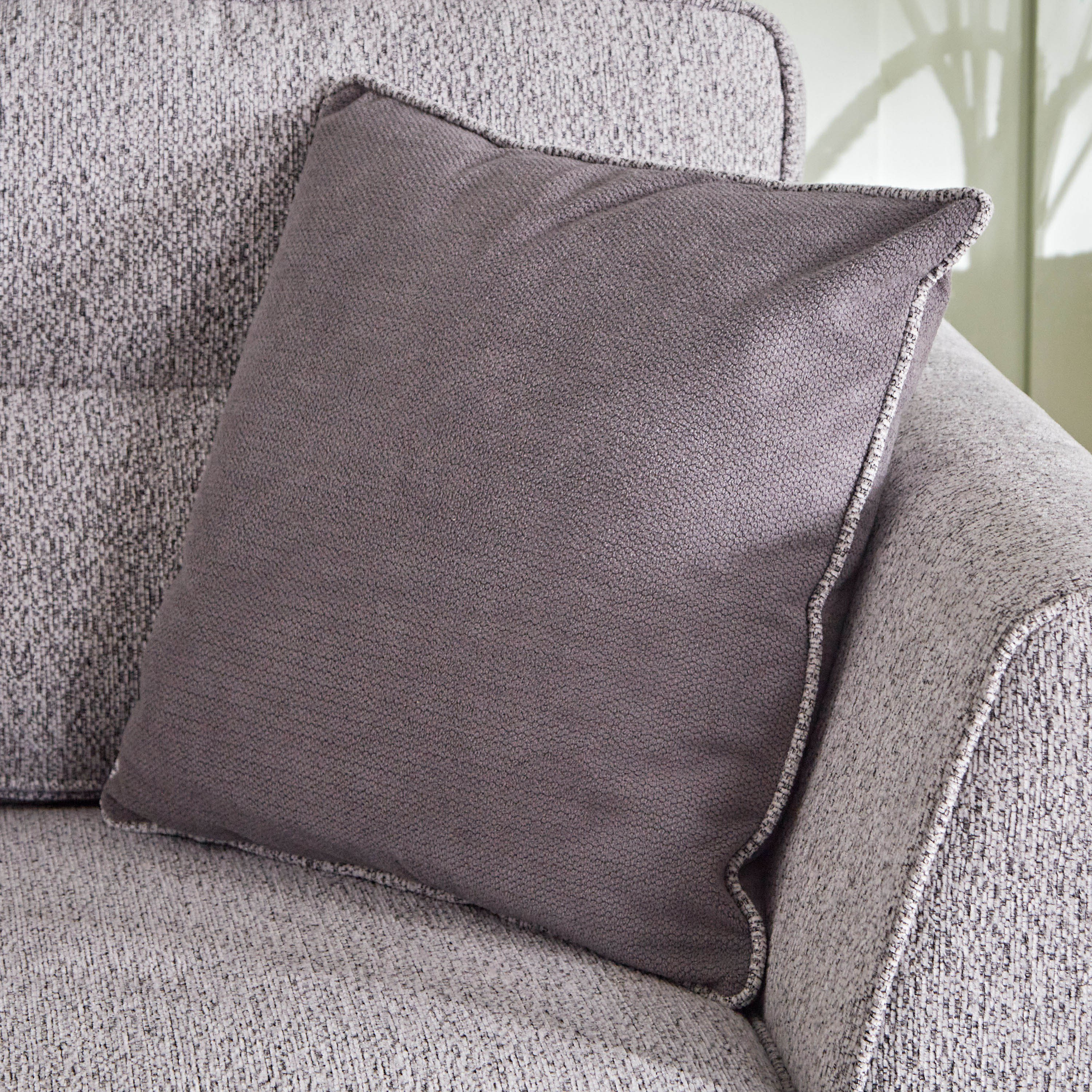 كنبة كرسي قماشي بذراعين مع وسادة من نتوارك إن إكس تي-hbxlivingroom-sofasandarmchairs-sofas-image-6