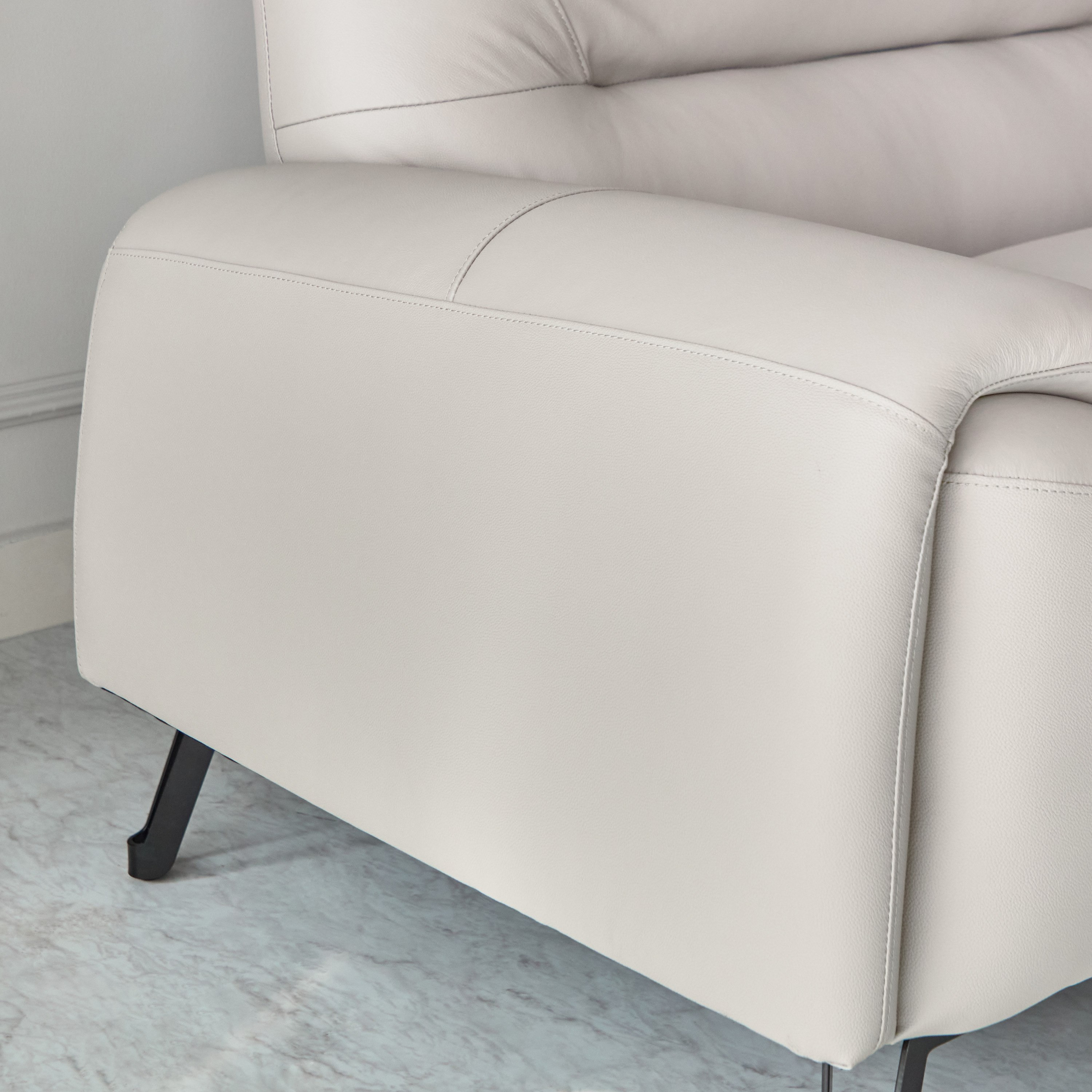 كنبة جلد 3 مقاعد من سولاس-hbxlivingroom-sofasandarmchairs-sofas-image-6