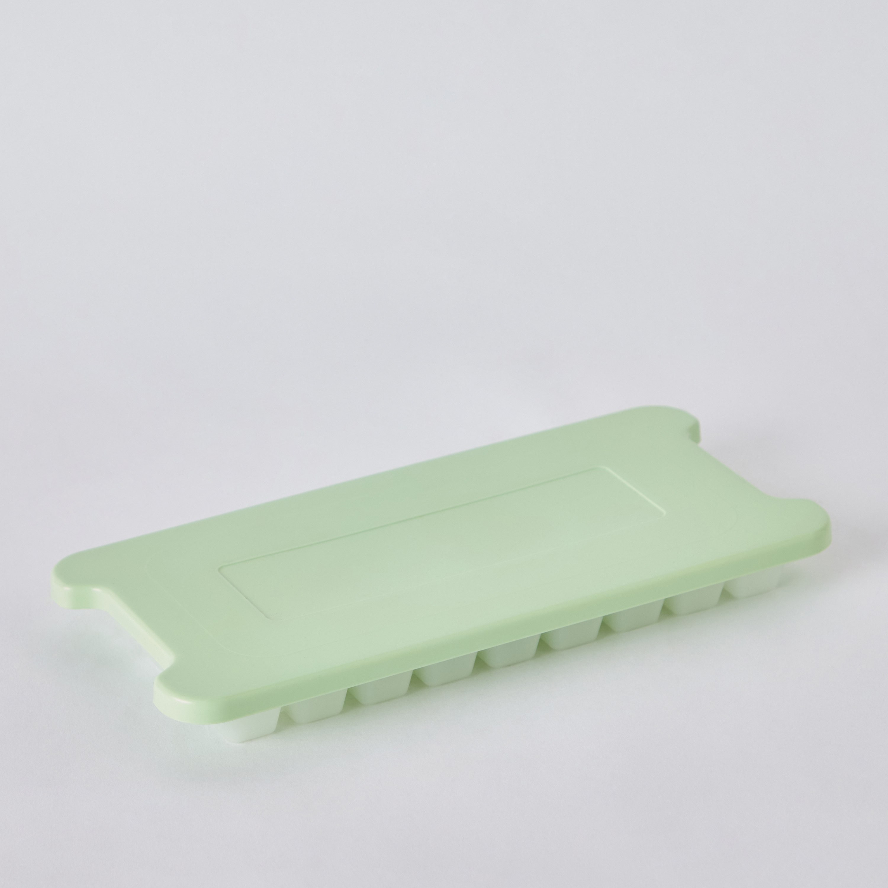 Icy 36-Compartment Ice Cube with Lid-hbxhomeware-hbxkitchen-image-5