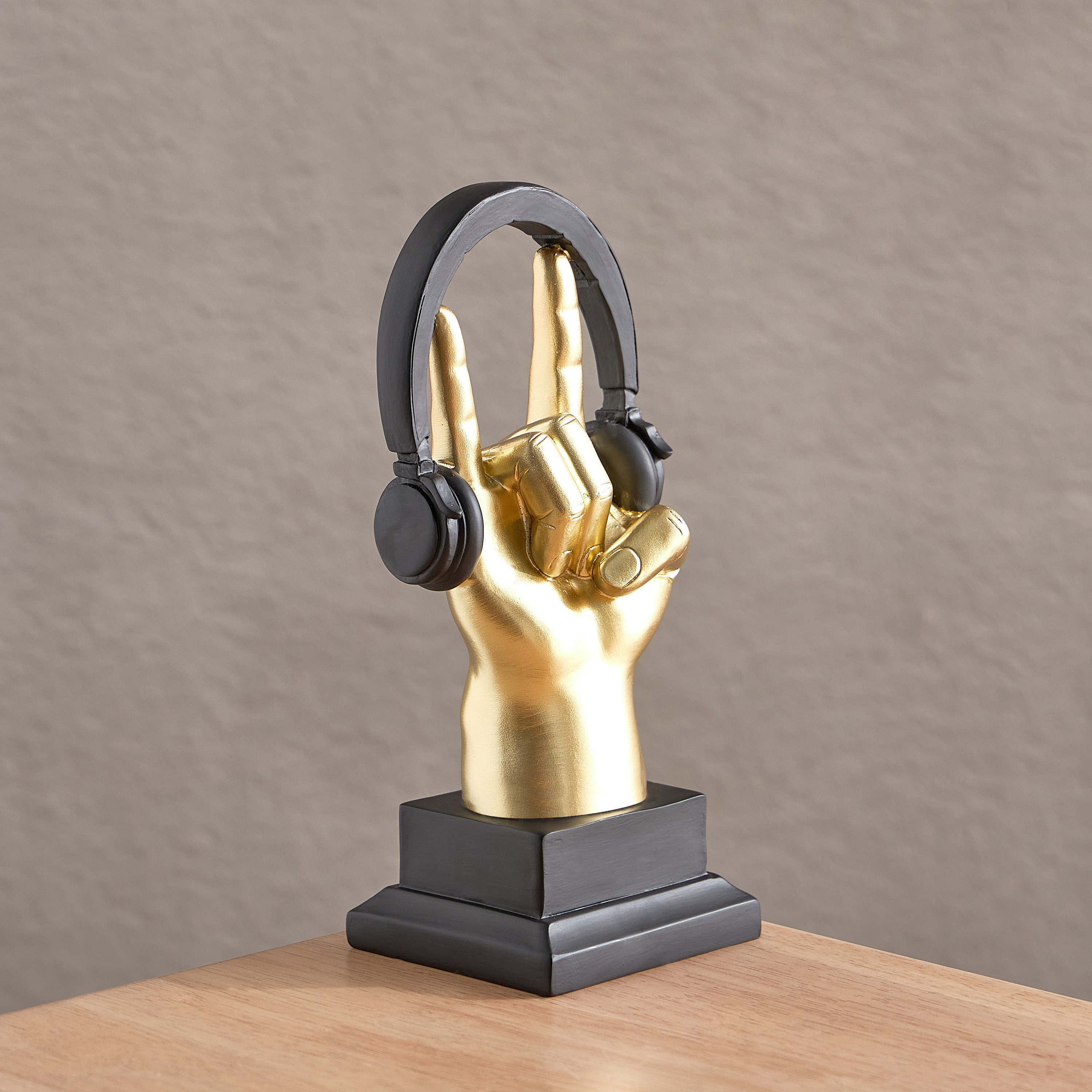 قطعة ديكور بتصميم سماعة رأس بوليريسين من كالي - 10.5x8x22.5 سم-hbxhomeware-homedecor-figurinesandornaments-image-1