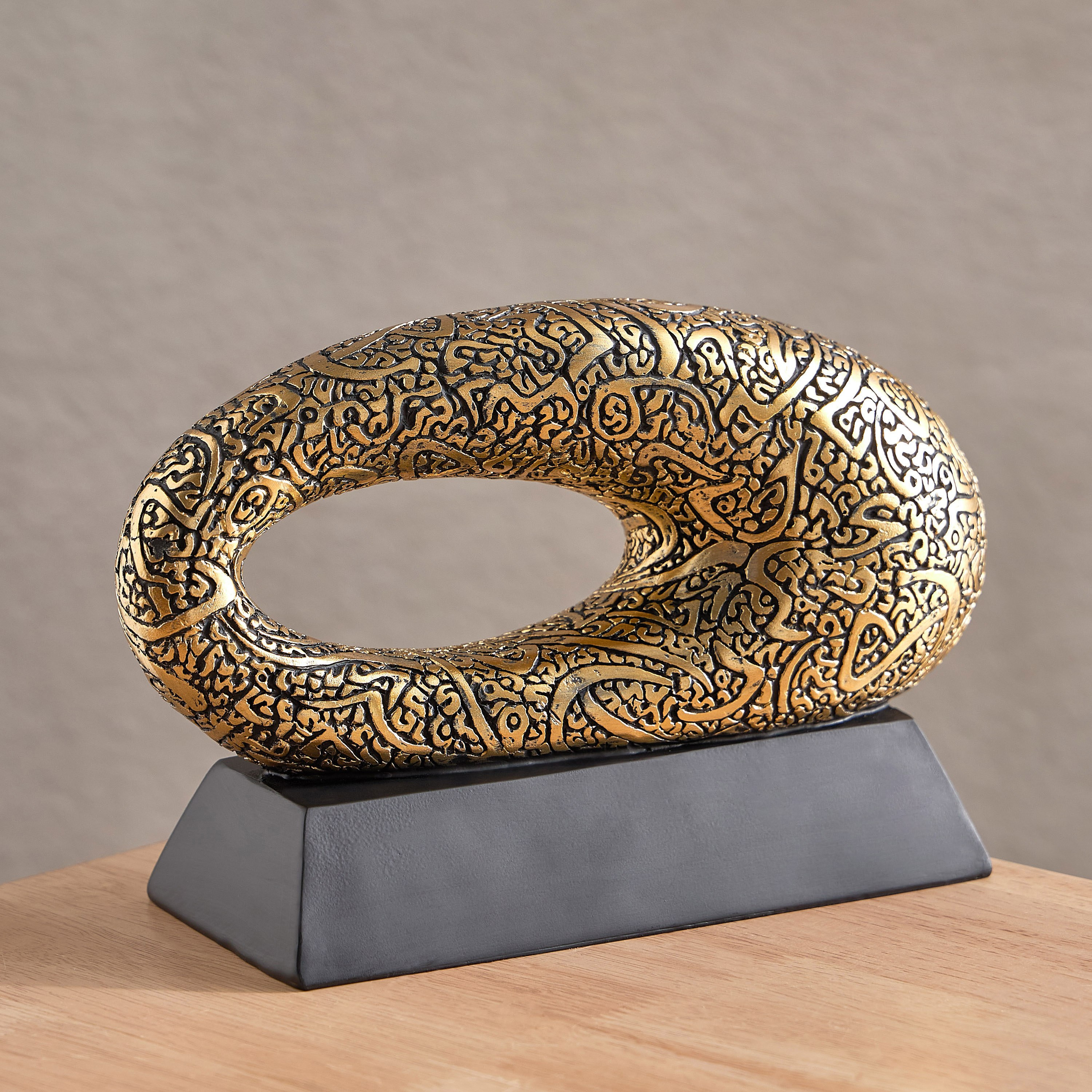 قطعة ديكور بوليريسين متحف الشرق الأوسط من كالي - 25x10x15.5 سم-hbxhomeware-homedecor-figurinesandornaments-image-1