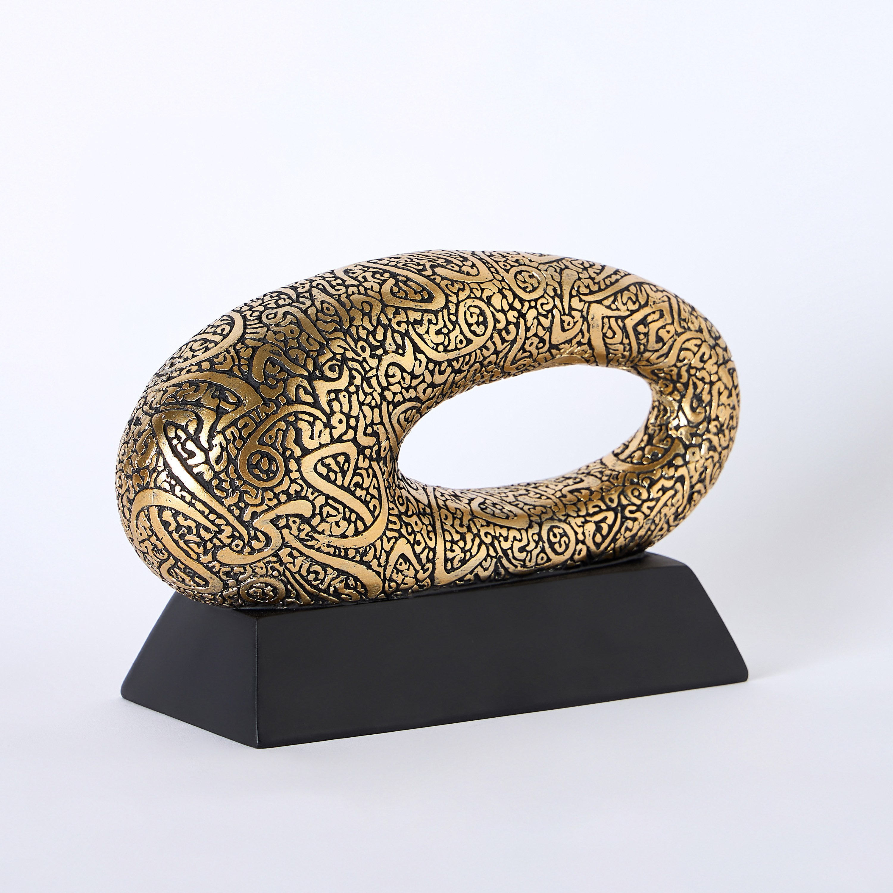 قطعة ديكور بوليريسين متحف الشرق الأوسط من كالي - 25x10x15.5 سم-hbxhomeware-homedecor-figurinesandornaments-image-5