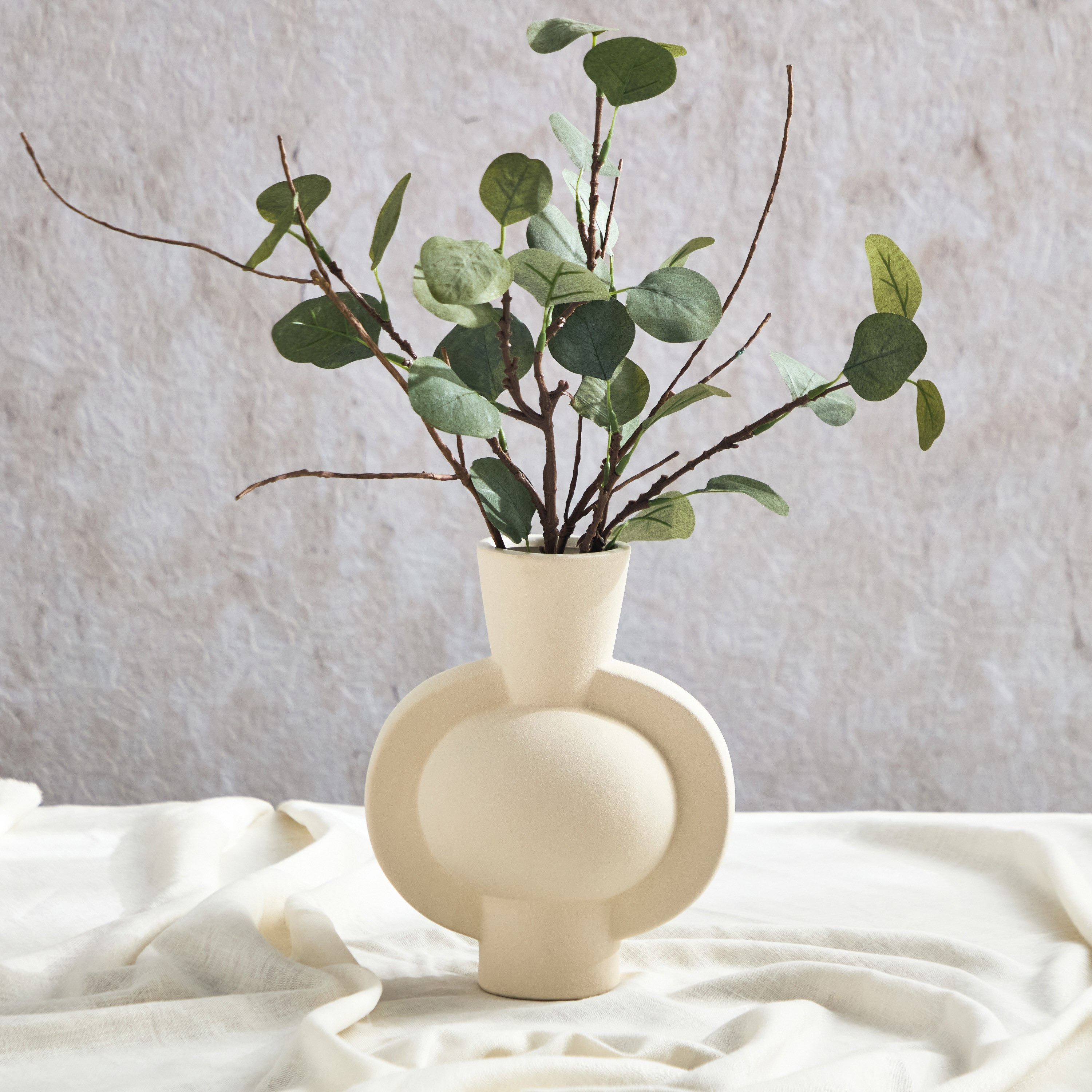 مزهرية سيراميك عضوية من كوين - 19.5x13.7x23.5 سم-hbxbedroom-decorandaccessories-vases-image-1