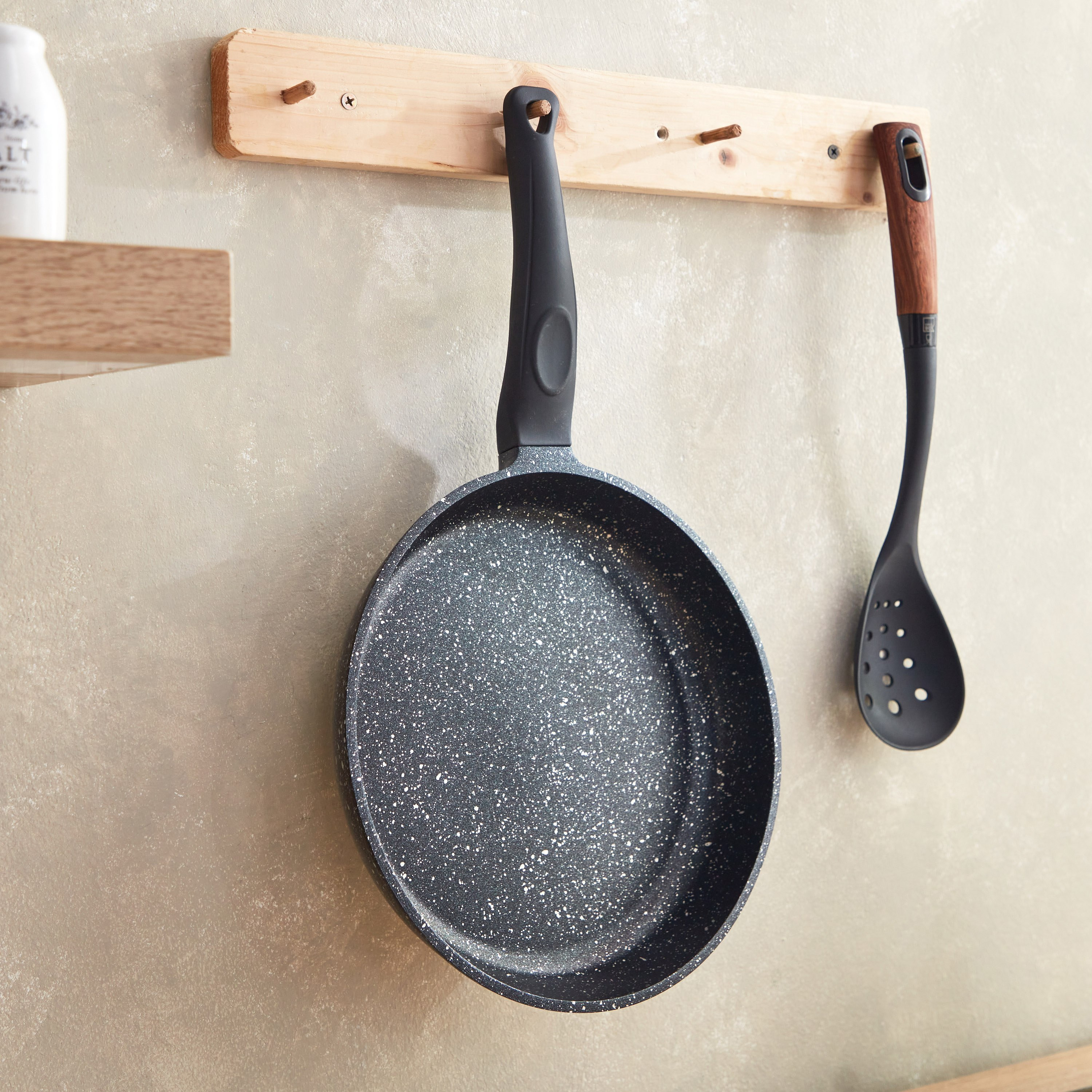 مجموعة أواني طهي مصبوبة 9 قطع من أو إم إس-hbxhomeware-hbxkitchen-image-4