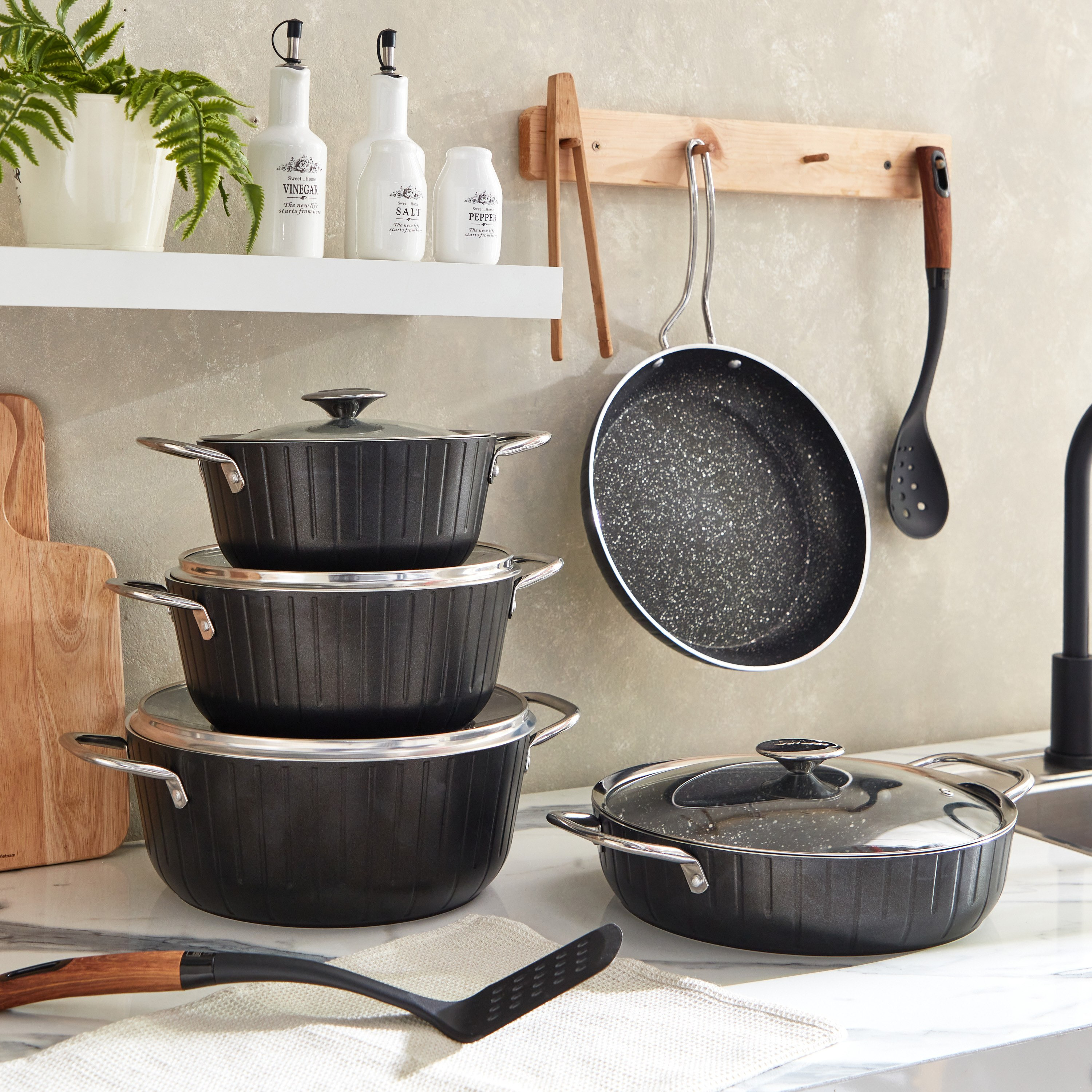طقم أواني طهي جرانيت كولونا 9 قطع من أو إم إس-hbxhomeware-hbxkitchen-image-1