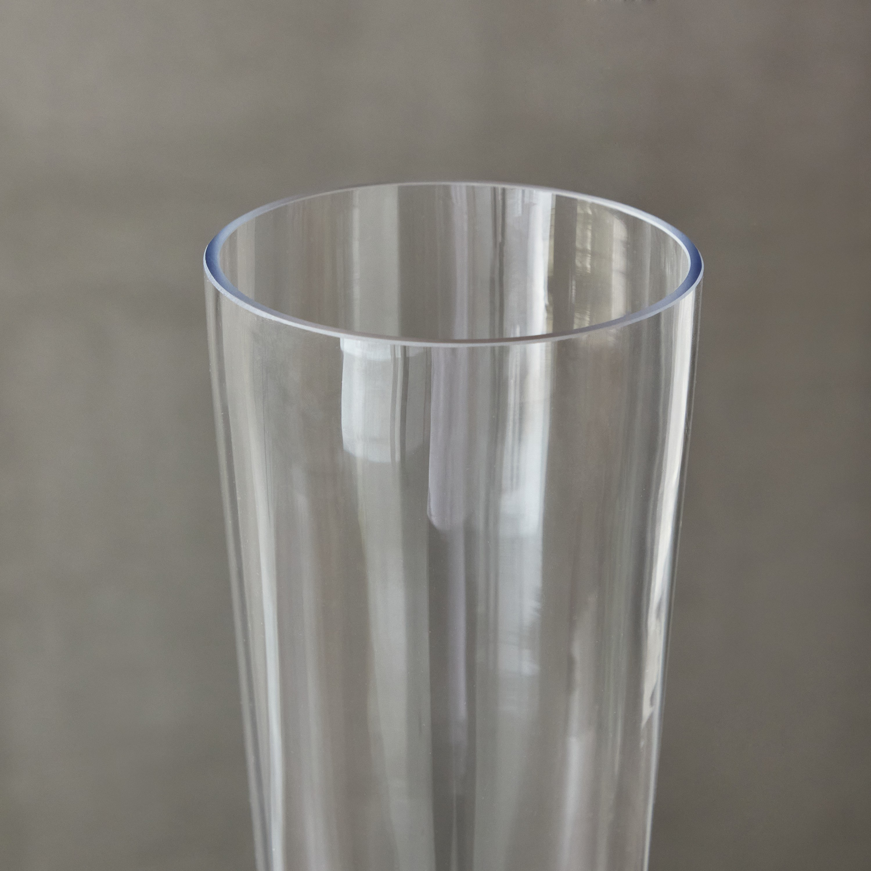 مزهرية زجاج بتصميم شكل قمع من إيكلات - 11x11x60 سم-hbxbedroom-decorandaccessories-vases-image-3