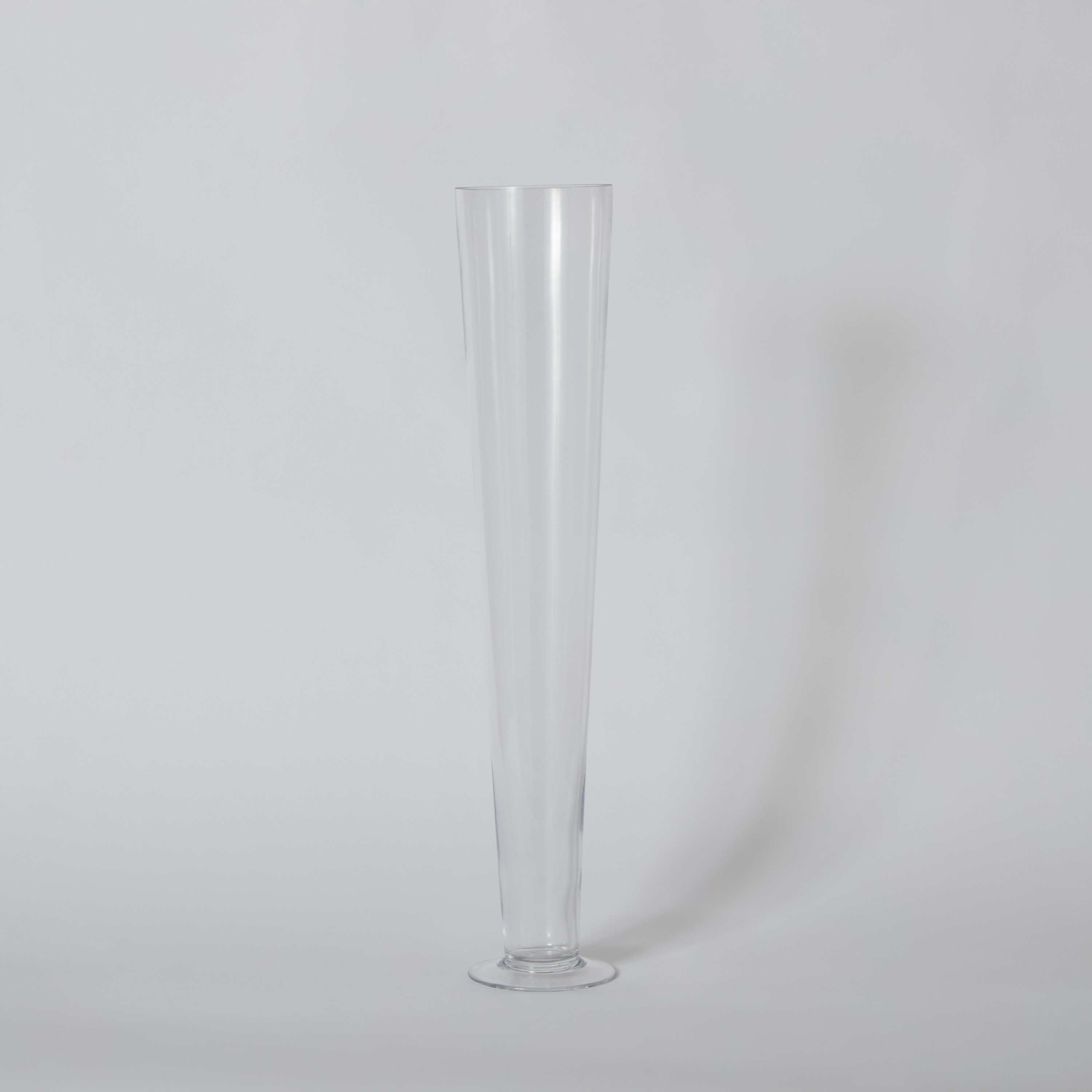 مزهرية زجاج بتصميم شكل قمع من إيكلات - 11x11x60 سم-hbxbedroom-decorandaccessories-vases-image-5