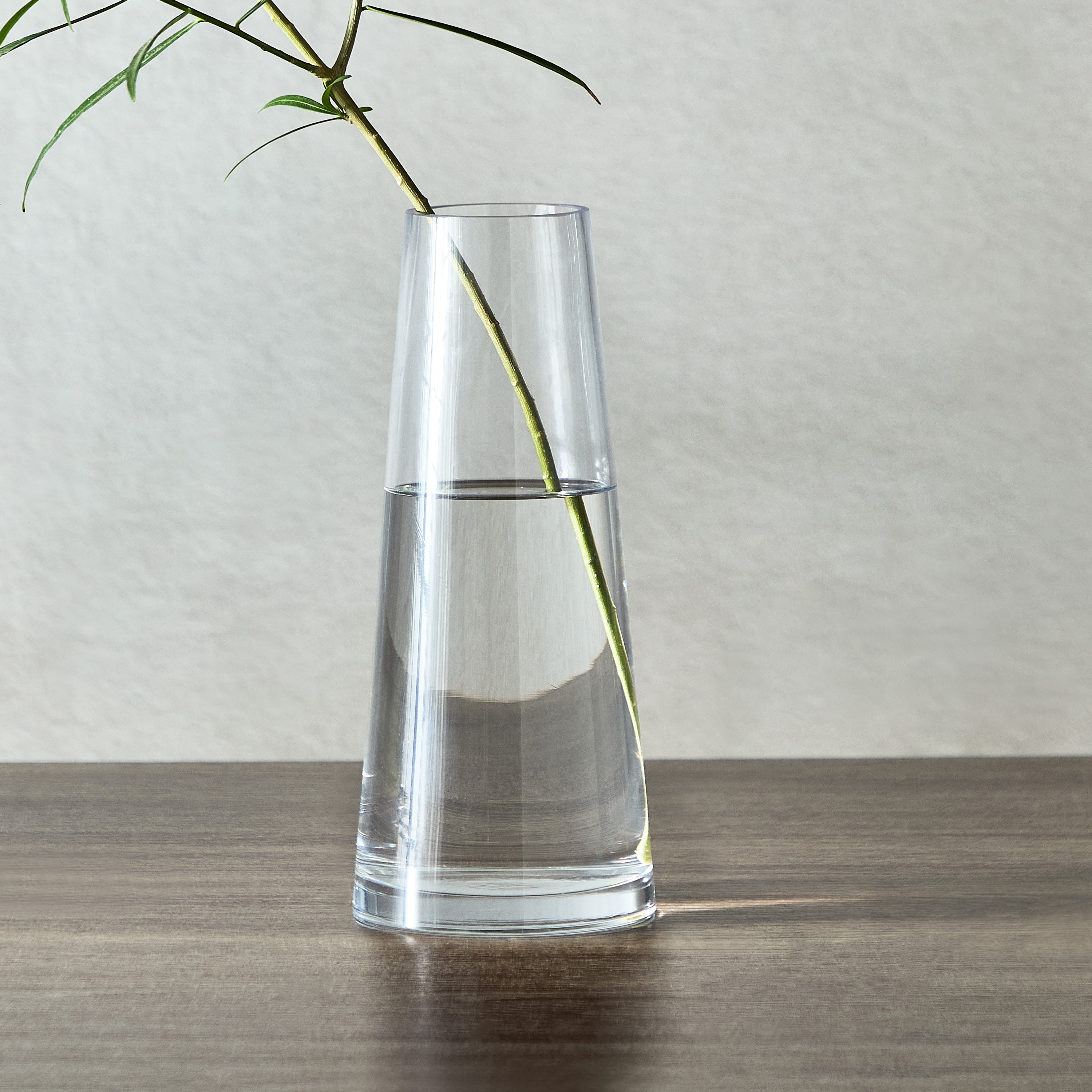 مزهرية زجاج من إيكلات - 13.5x13.5x30 سم-hbxbedroom-decorandaccessories-vases-image-1