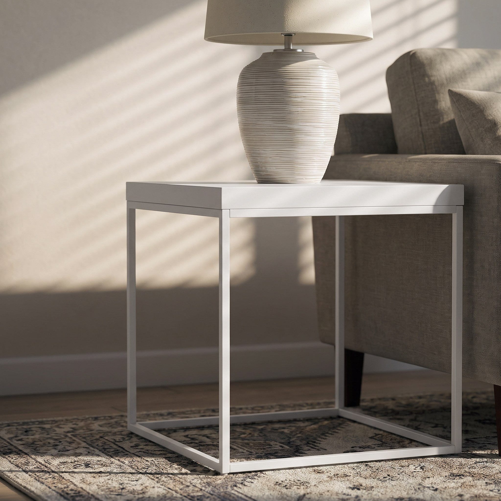 طاولة جانبيّة من ماجيستيك-PROMO_HB_SA_SETFOR1299_270826-image-1