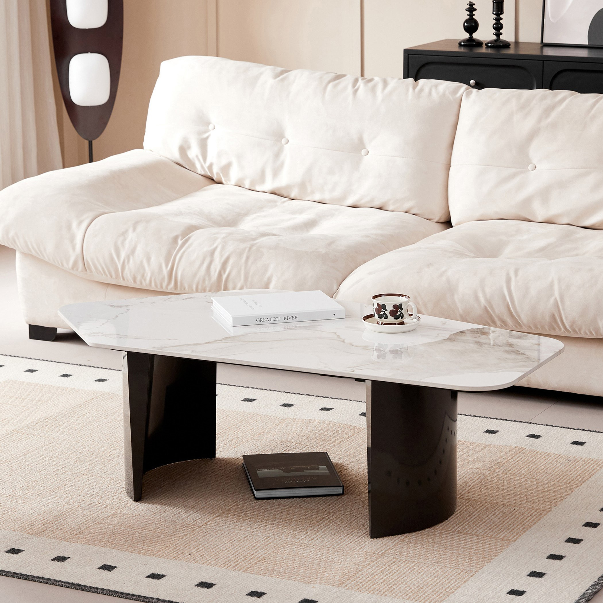 طاولة قهوة بسطح من الحجر الملبد من أنقرة-PROMO_HB_UAE_HBX10_280126-image-1