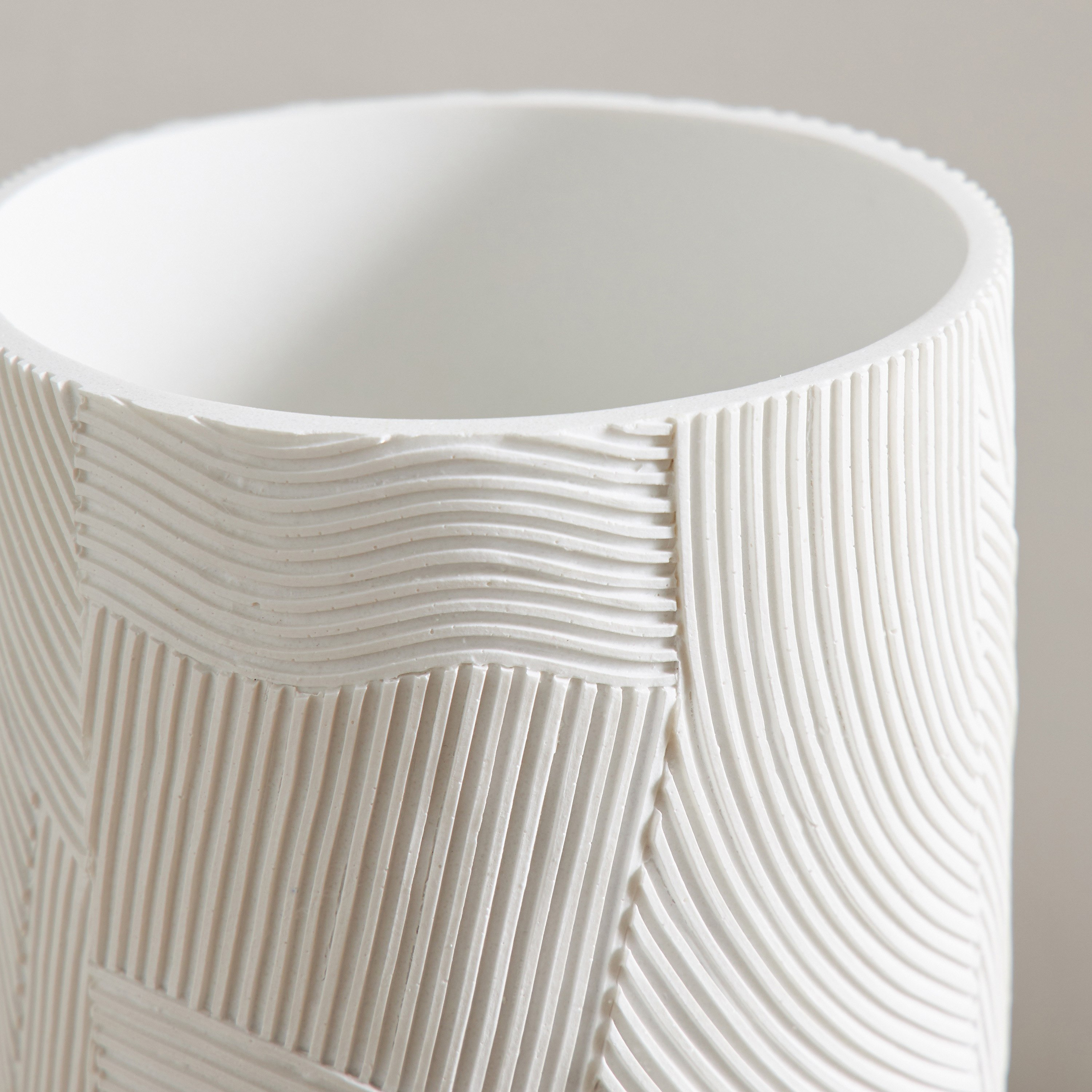 مزهرية إيزي إسكيب من ريك - 14.5x14.5x28 سم-hbxbedroom-decorandaccessories-vases-image-3