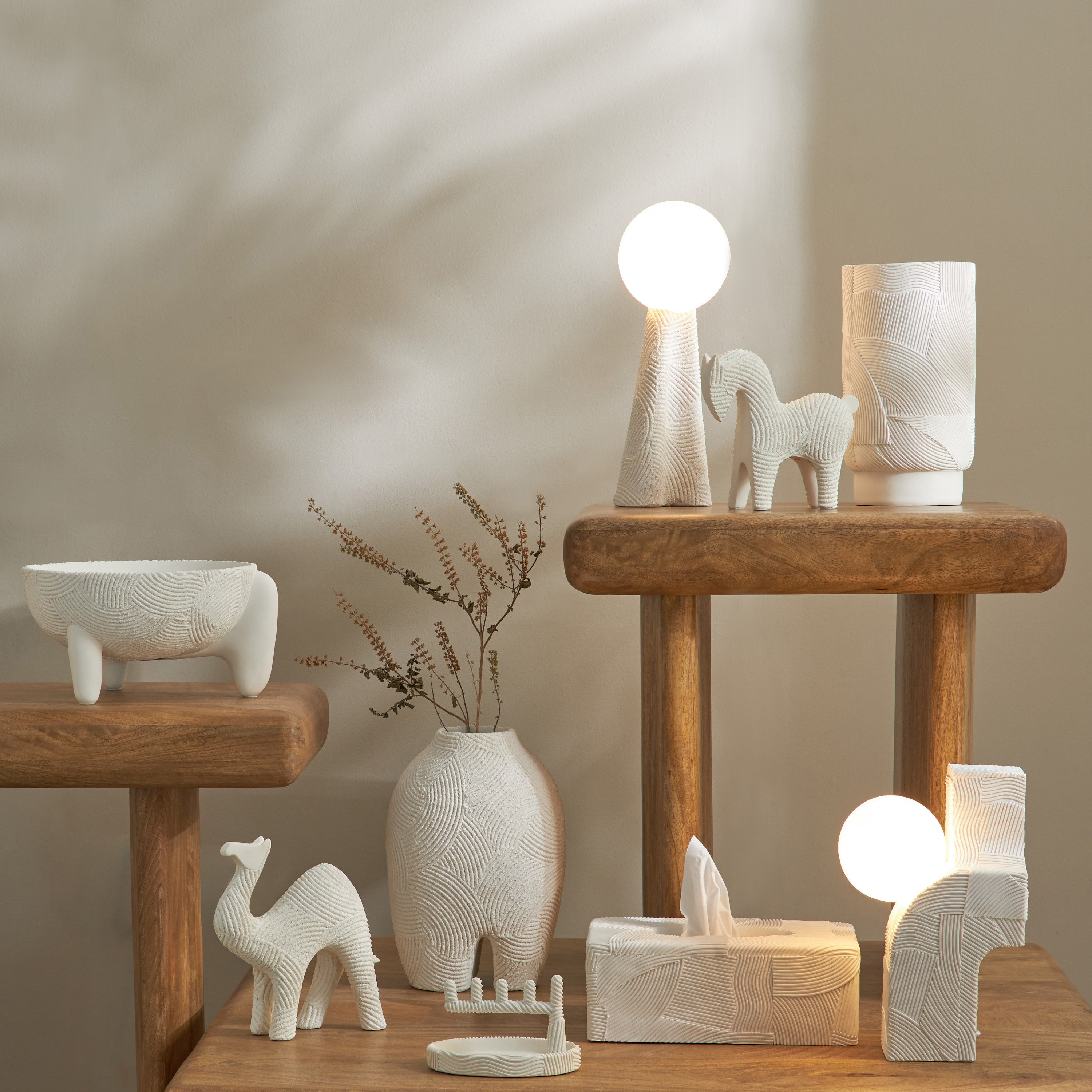مصباح طاولة يعمل بـ يو إس بي أدلر من ريك - 12x12x32 سم-hbxbedroom-lighting-tablelamps-image-4