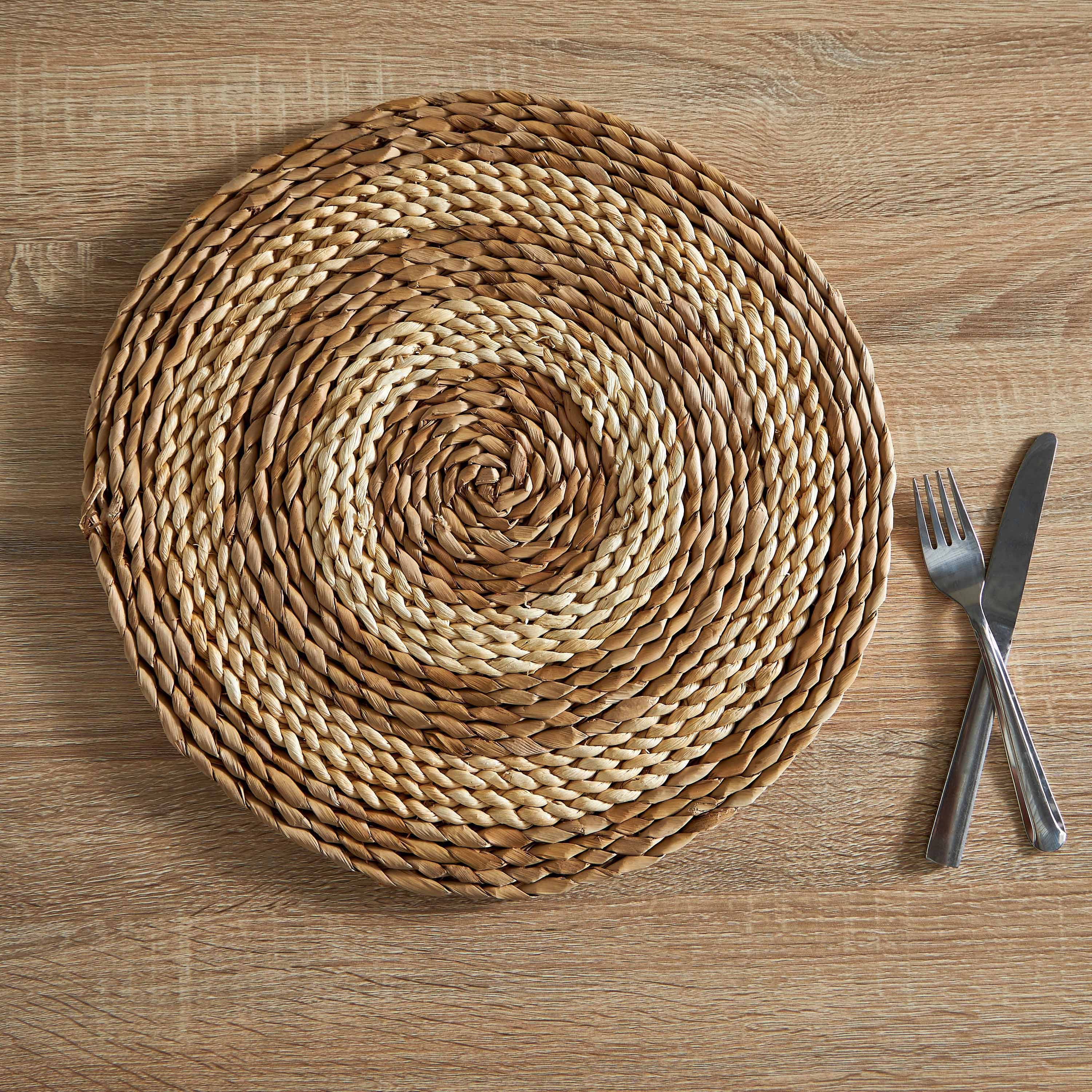لبادة صحون مستديرة من دالات - 38 سم-hbxdecorandfurnishings-homefurnishings-tablelinens-image-1