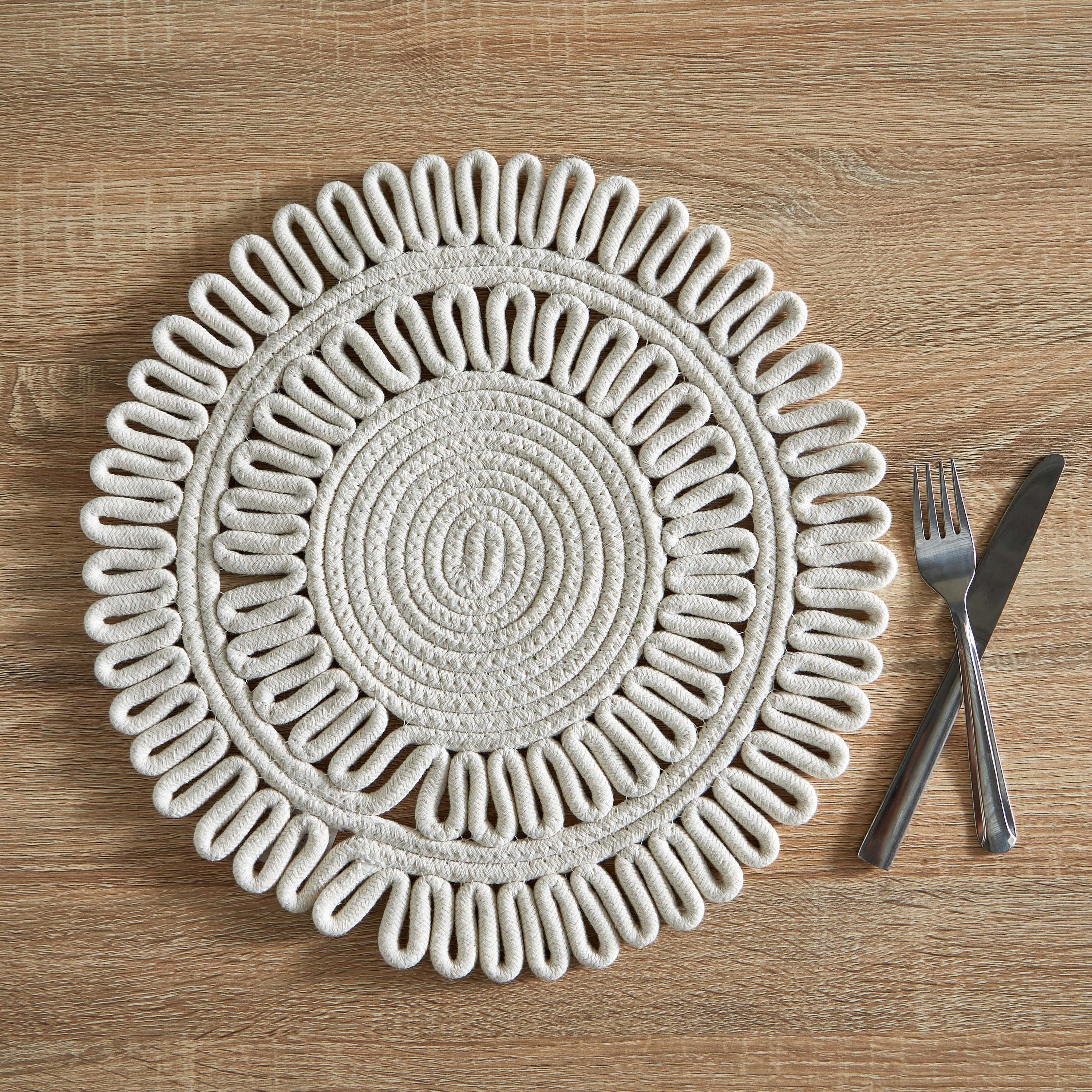 لبادة صحون مستديرة من باجو - 38 سم-hbxdecorandfurnishings-homefurnishings-tablelinens-image-1