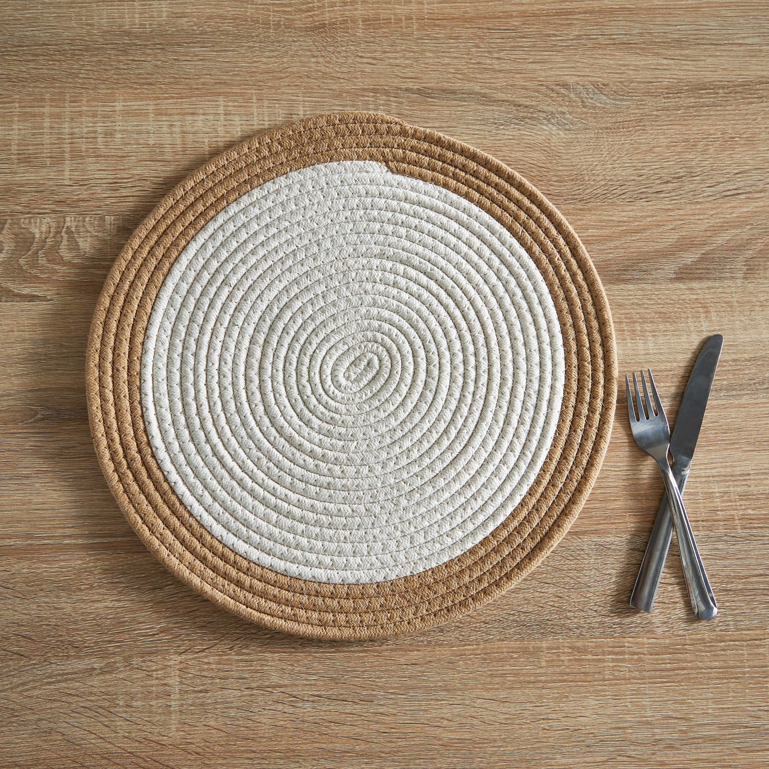 لبادة صحون مستديرة بحواف مضفرة من باجي - 38 سم-hbxdecorandfurnishings-homefurnishings-tablelinens-image-1