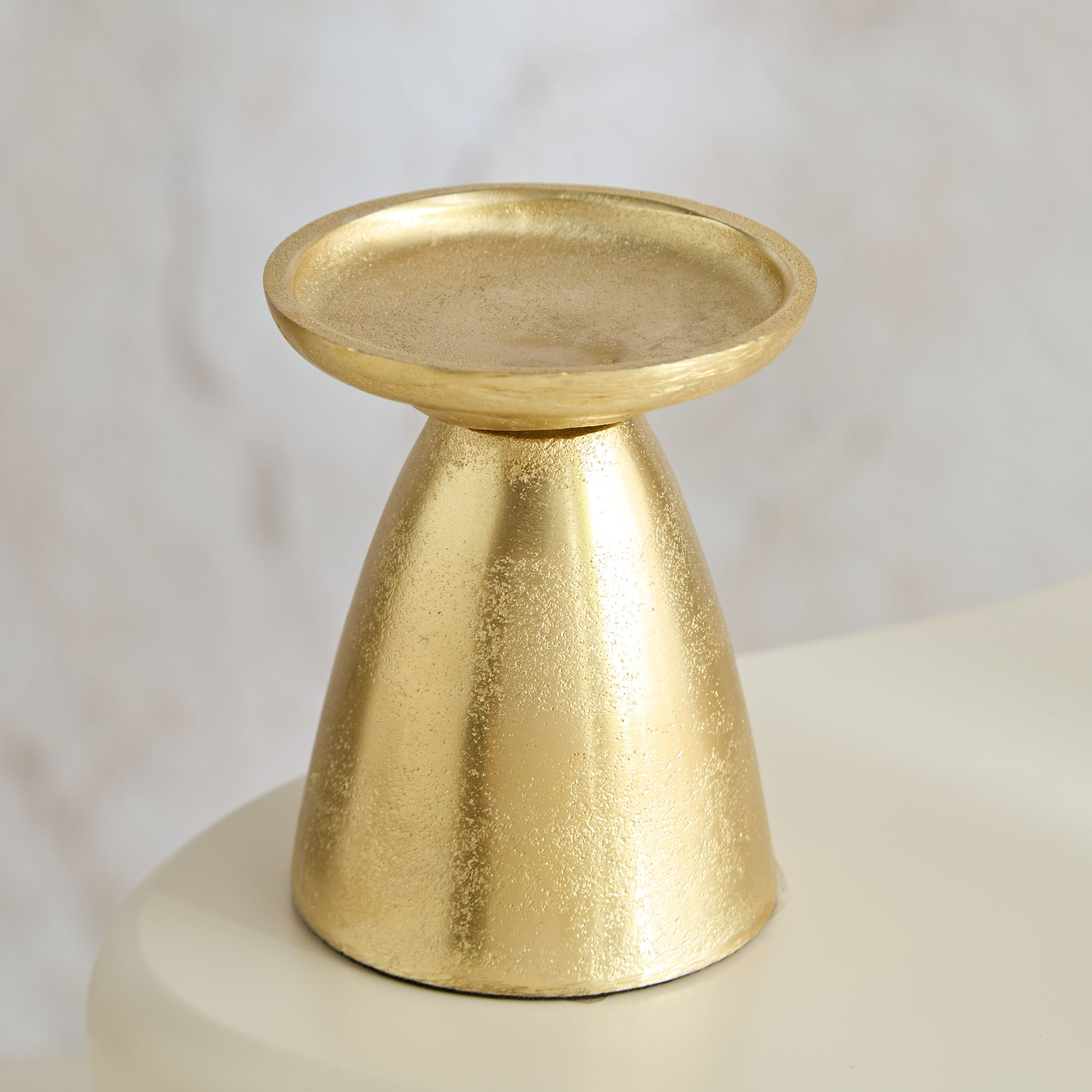 حامل شموع عمودية ألومنيوم من ريك - 8x8x9 سم-hbxhomeware-homedecor-candleholdersandlanterns-image-2