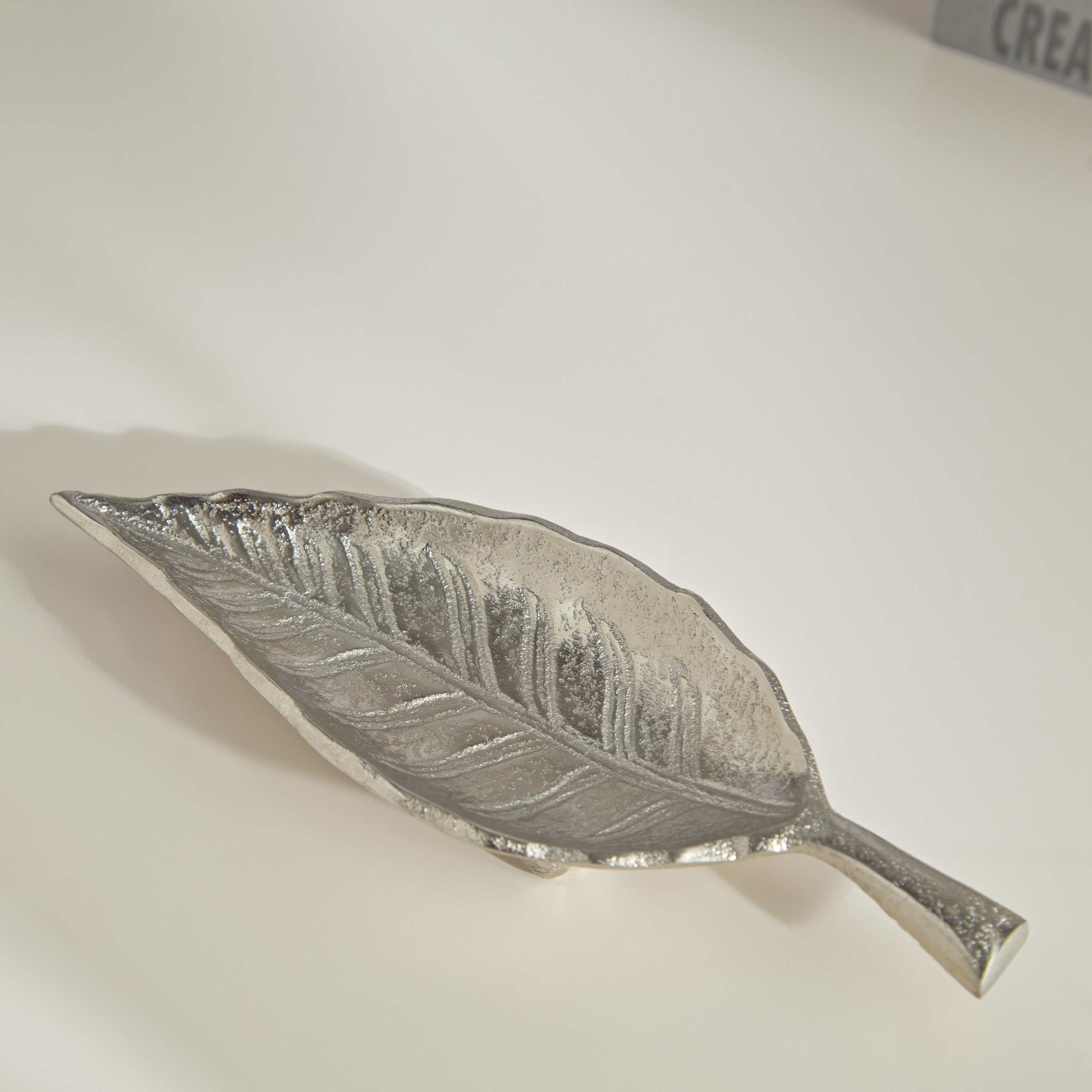 صحن ديكور ألومنيوم من ريك - 20x8x2 سم-hbxhomeware-hbxdecorandfurnishings-image-2