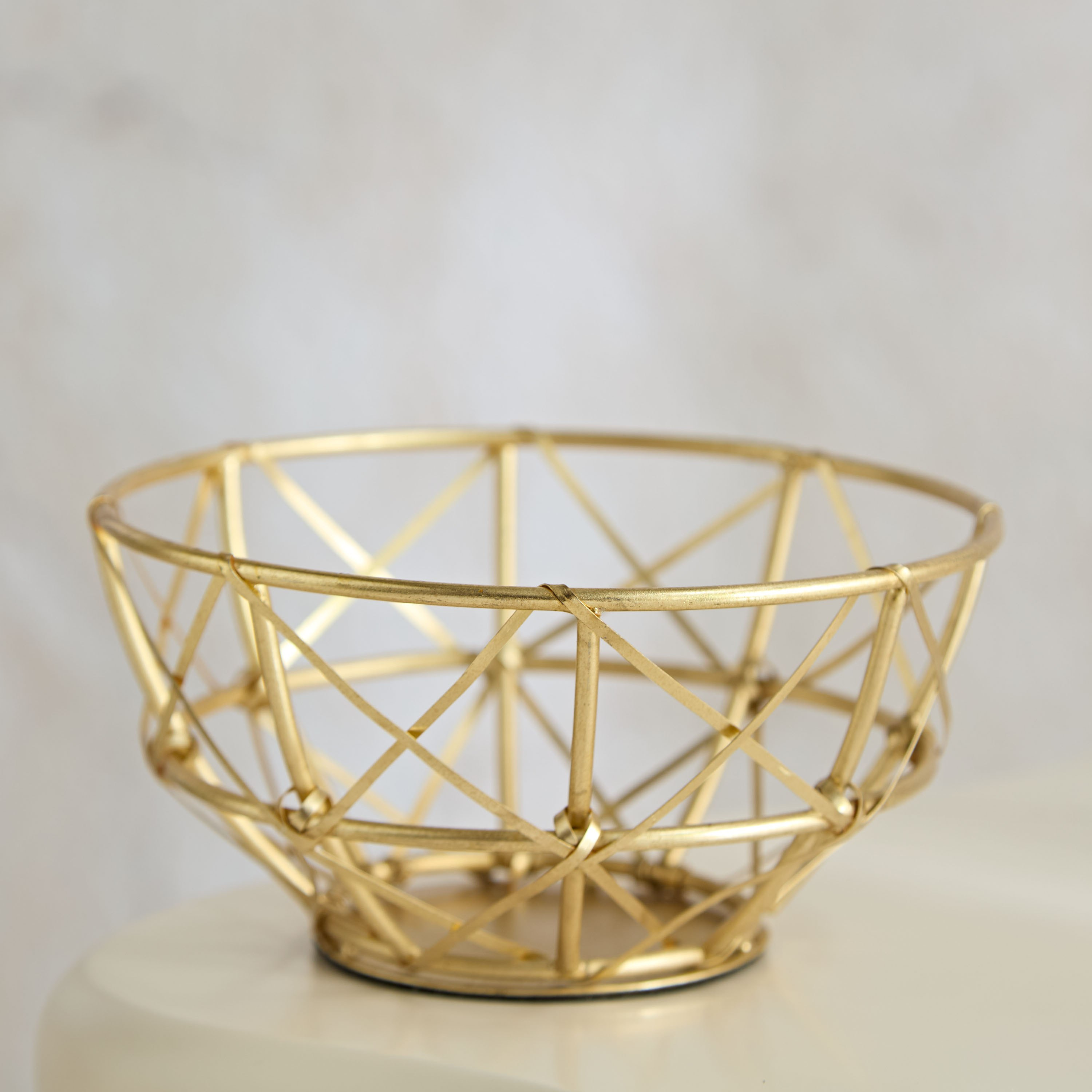 سلة ديكور معدن من ريك - 13x13x7 سم-hbxdecorandfurnishings-homeaccessories-bowls-image-1